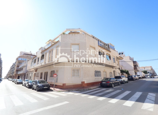 Apartamento - Reventa -
            Torrevieja - 2061
