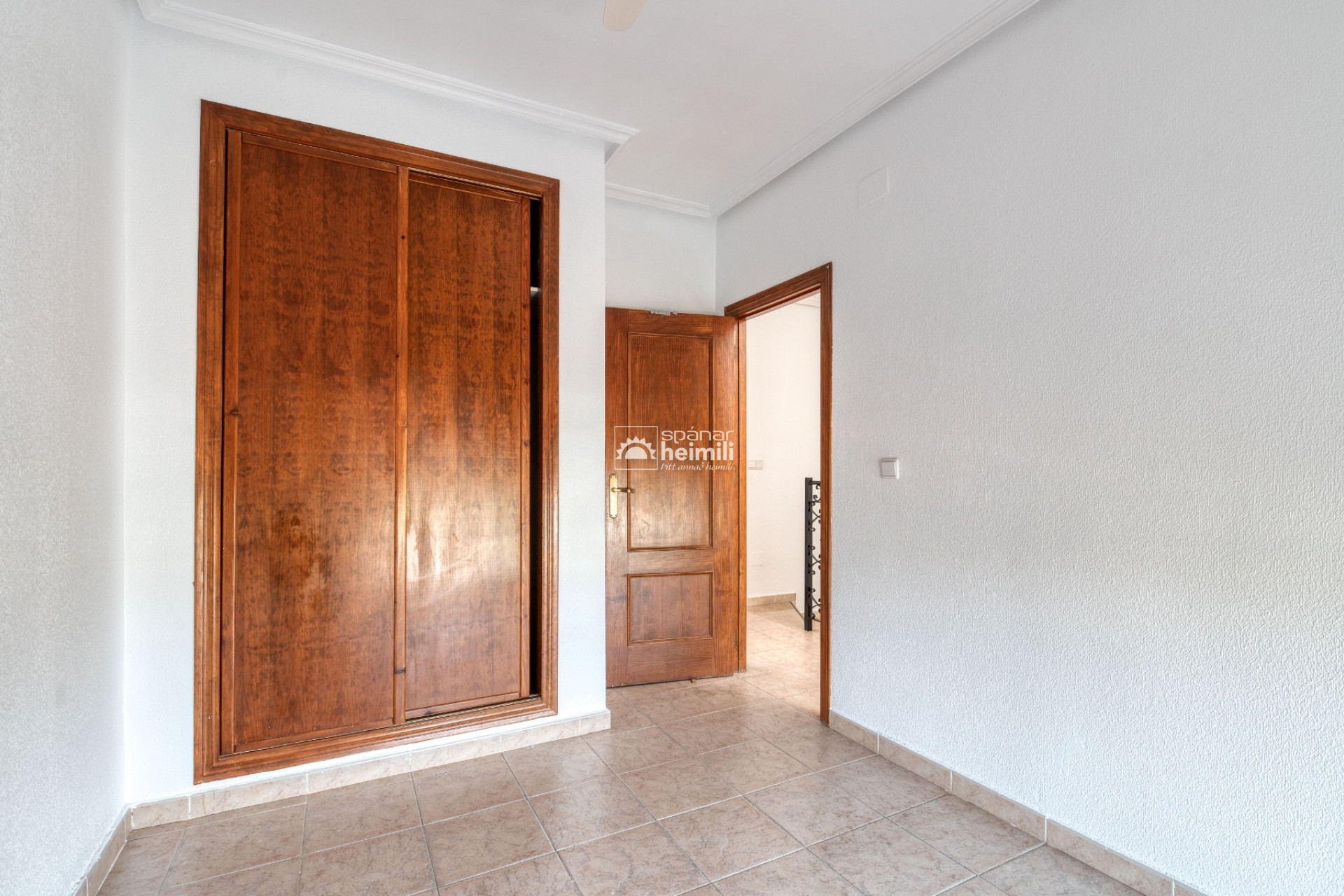 Endursala - Bungalow -
Los Altos/Los Balcones