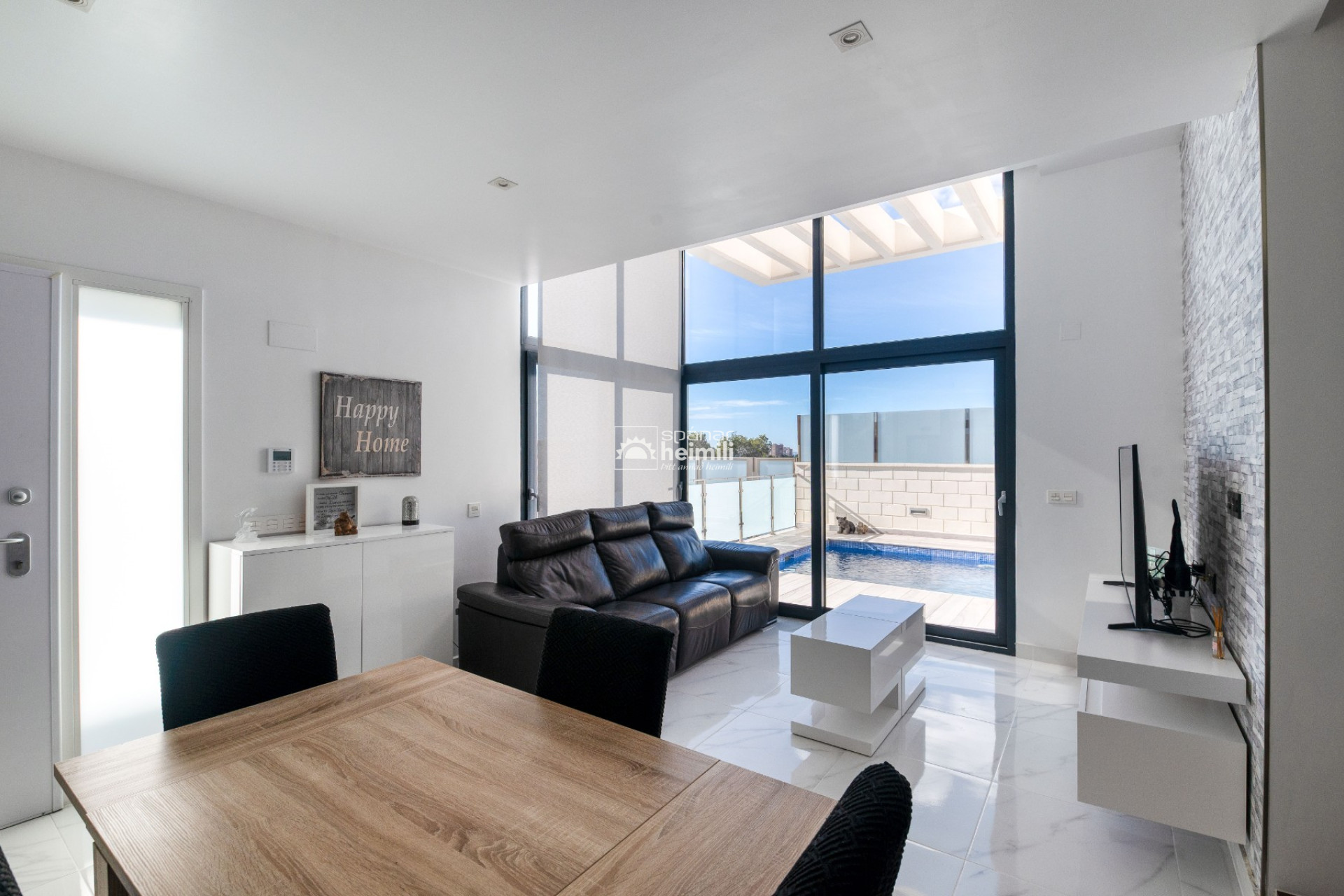 Endursala - Einbýli -
Cabo Roig