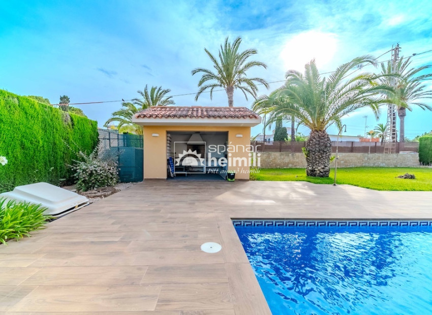 Endursala - Einbýli -
Cabo Roig