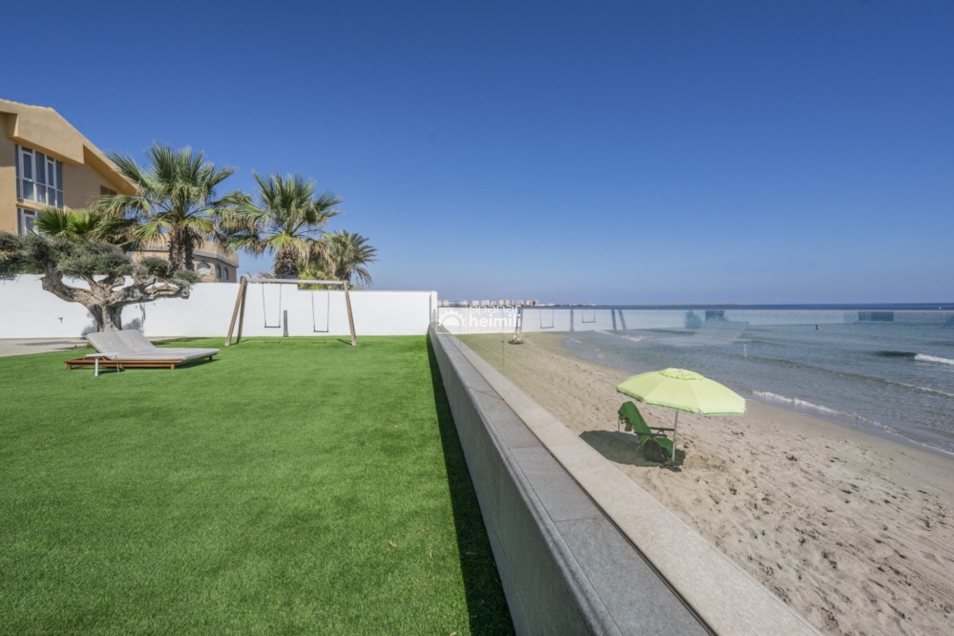 Endursala - Einbýli -
La Manga del Mar Menor - Playa del Galán