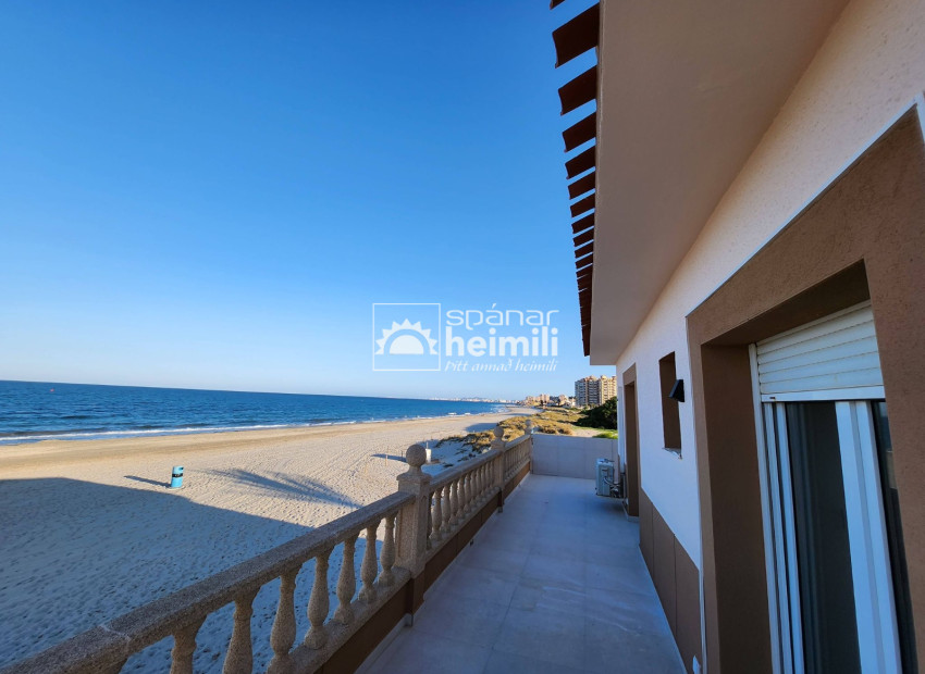 Endursala - Einbýli -
La Manga del Mar Menor