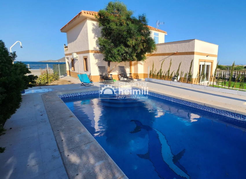 Endursala - Einbýli -
La Manga del Mar Menor