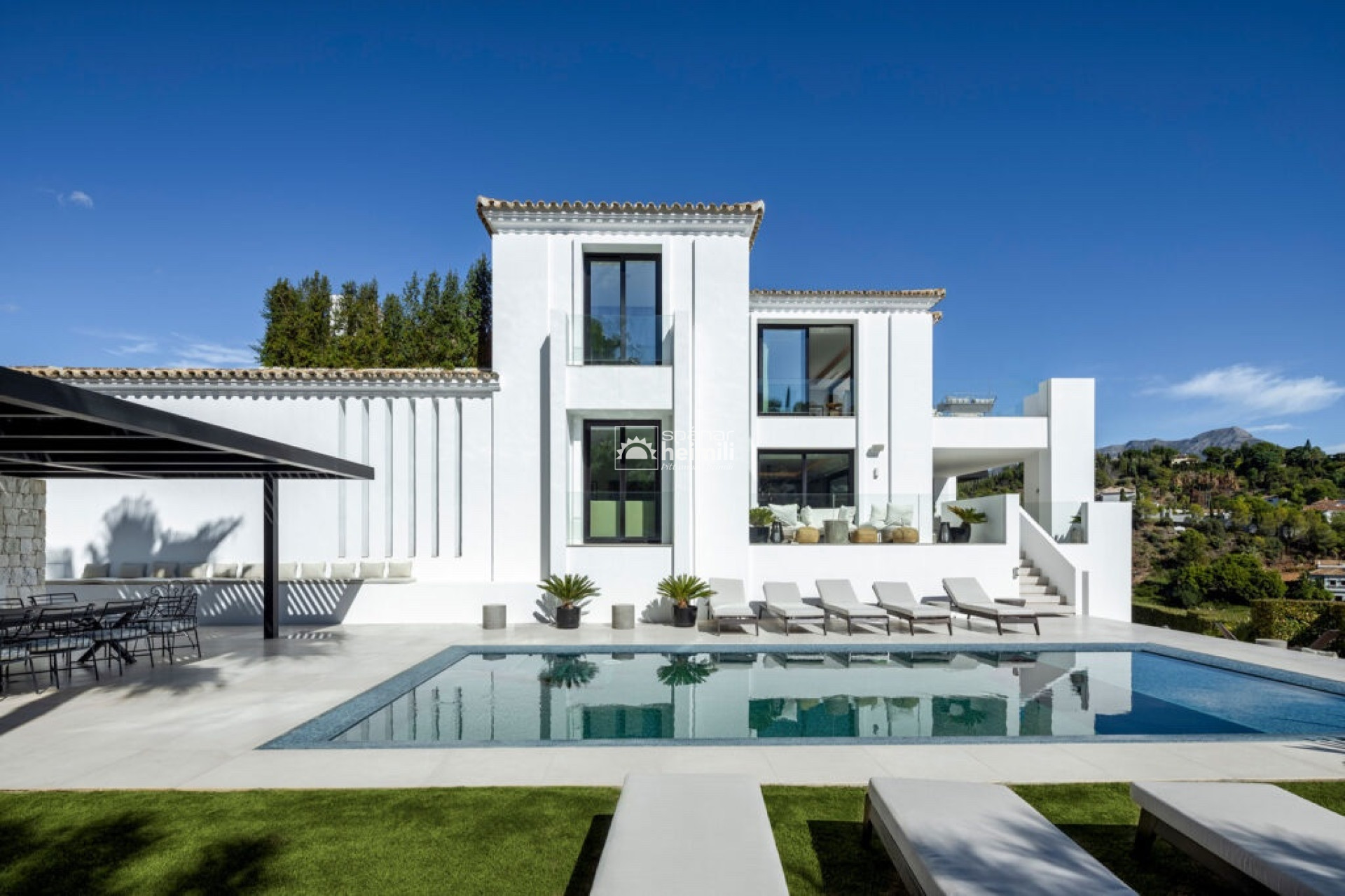 Endursala - Einbýli -
Málaga/Marbella - Marbella