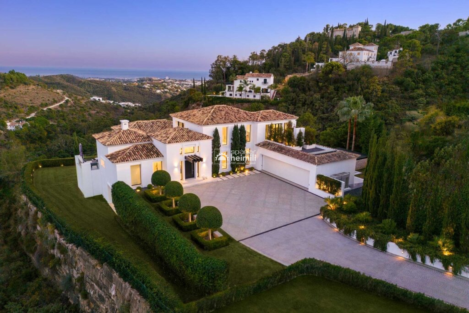 Endursala - Einbýli -
Malaga - Marbella
