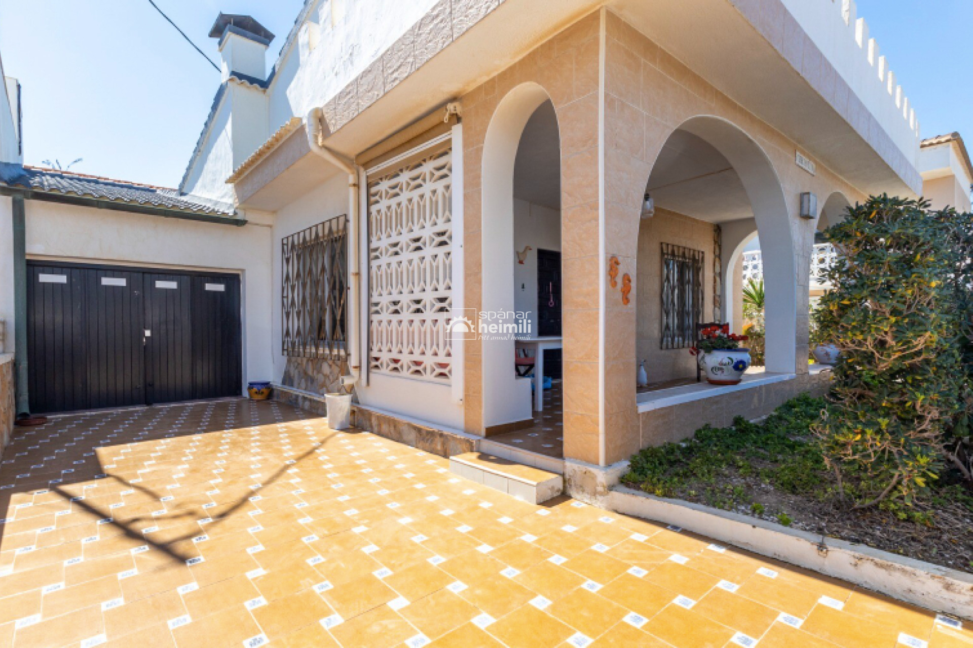 Endursala - Einbýli -
Torrevieja