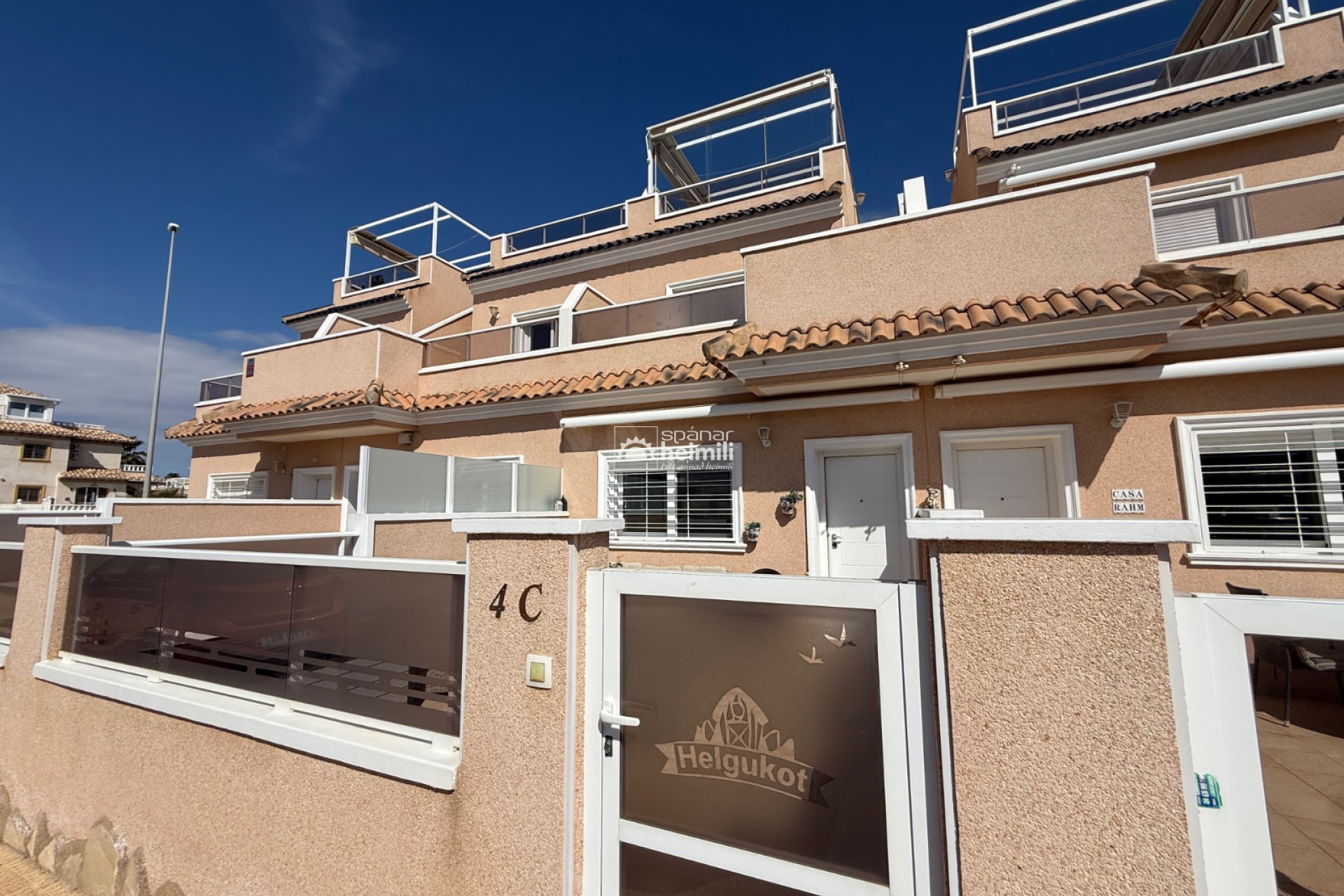 Endursala - Íbúð í fjölbýli -
Cabo Roig