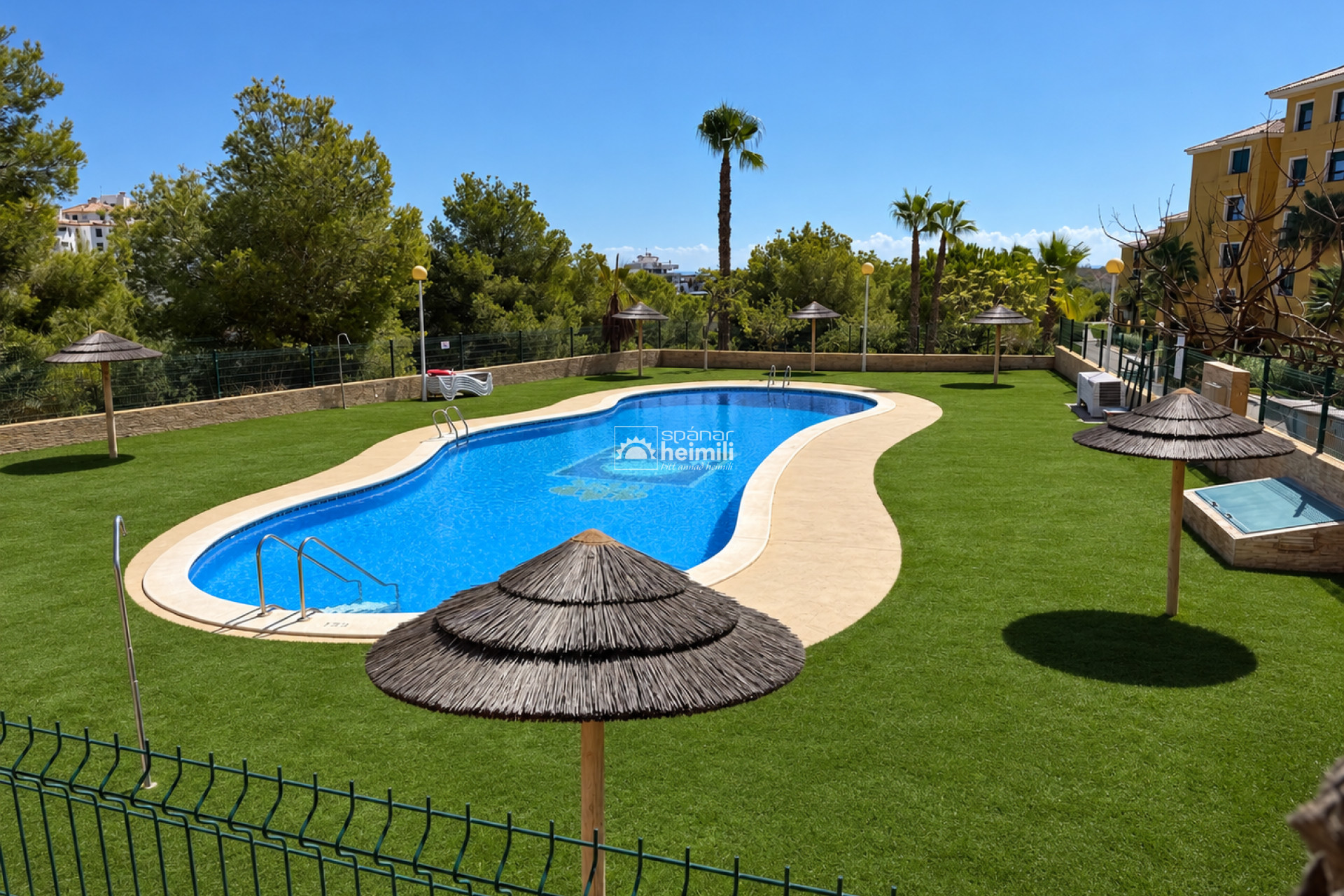 Endursala - Íbúð í fjölbýli -
Campoamor/Las Ramblas