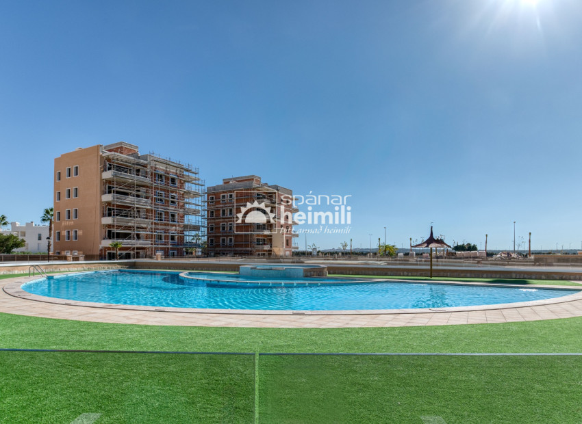 Endursala - Íbúð í fjölbýli -
Guardamar/La Marina