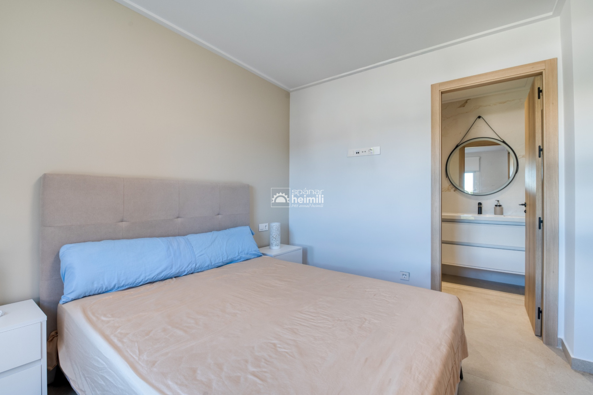 Endursala - Íbúð í fjölbýli -
Guardamar/La Marina