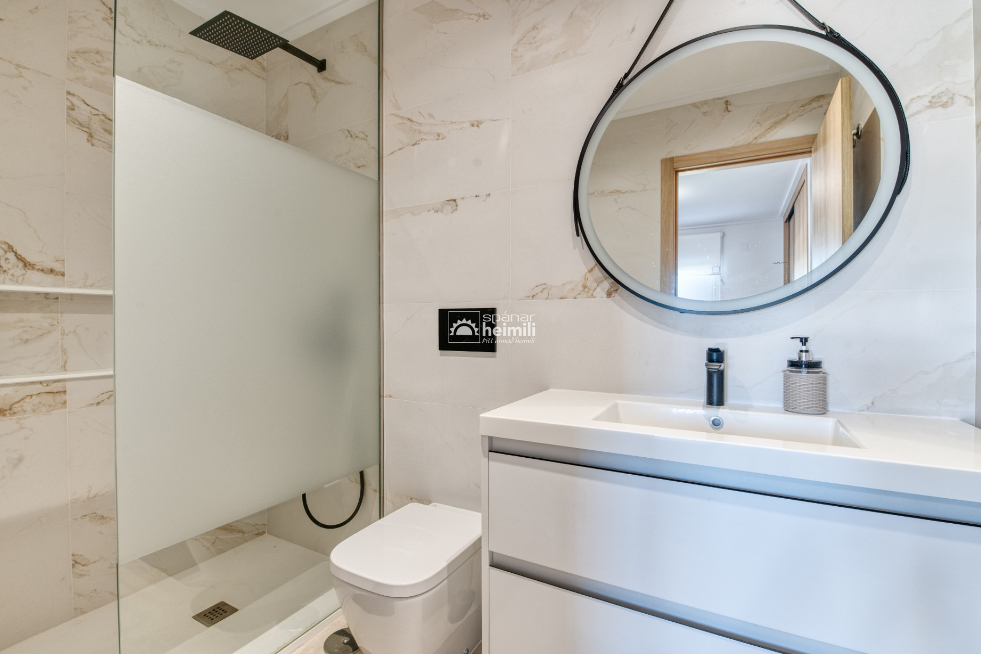 Endursala - Íbúð í fjölbýli -
Guardamar/La Marina