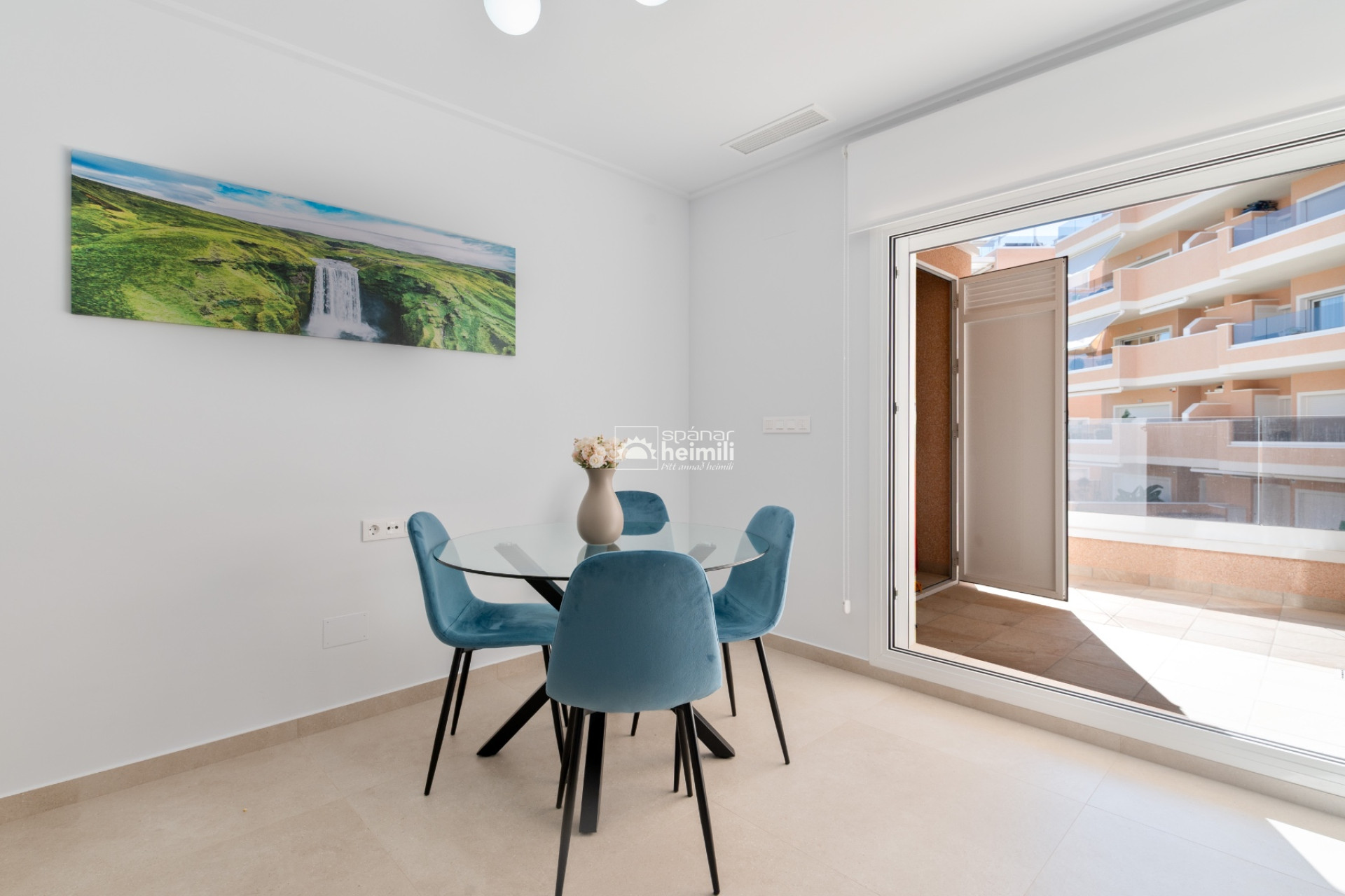 Endursala - Íbúð í fjölbýli -
Guardamar/La Marina