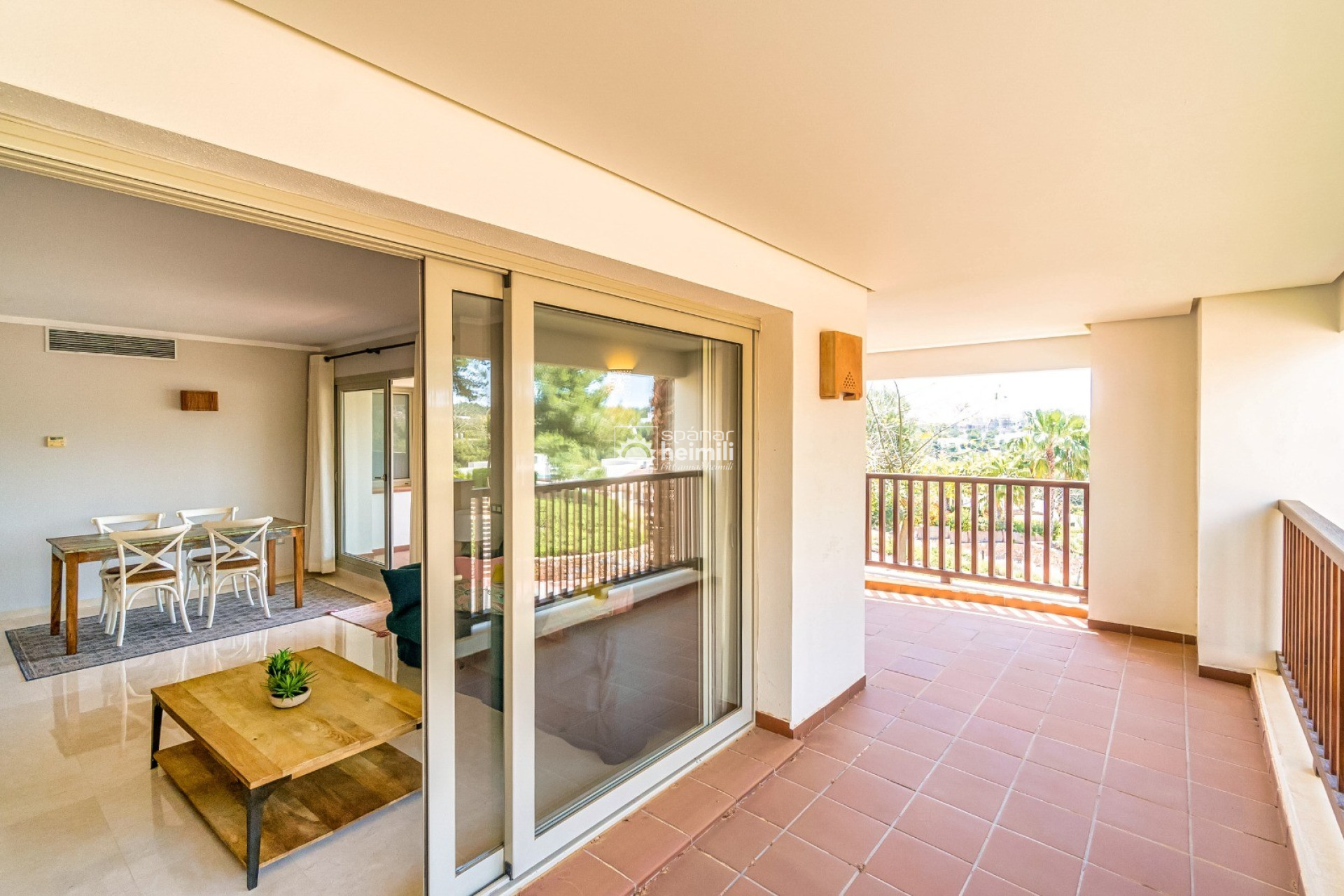 Endursala - Íbúð í fjölbýli -
Las Colinas