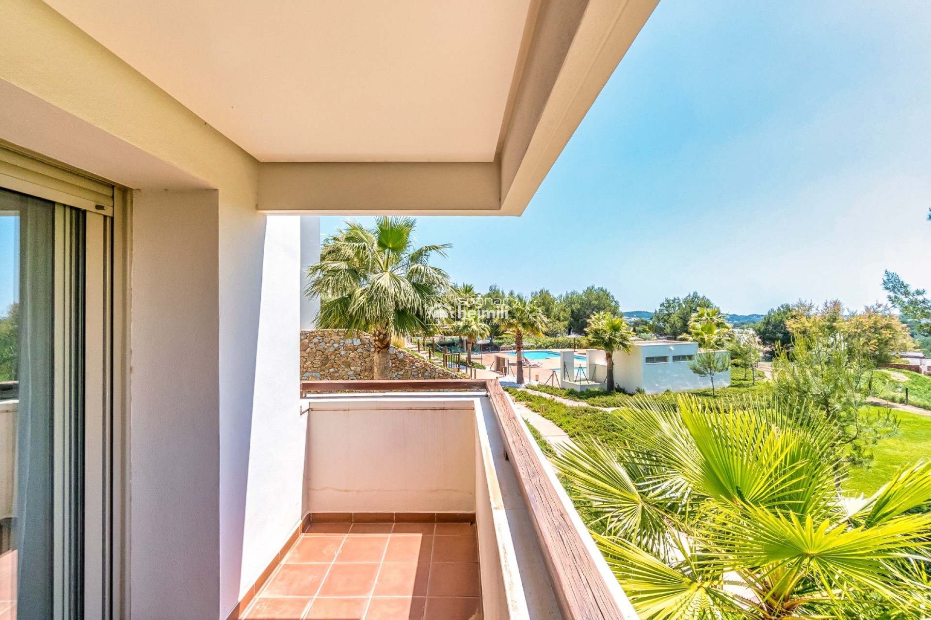 Endursala - Íbúð í fjölbýli -
Las Colinas