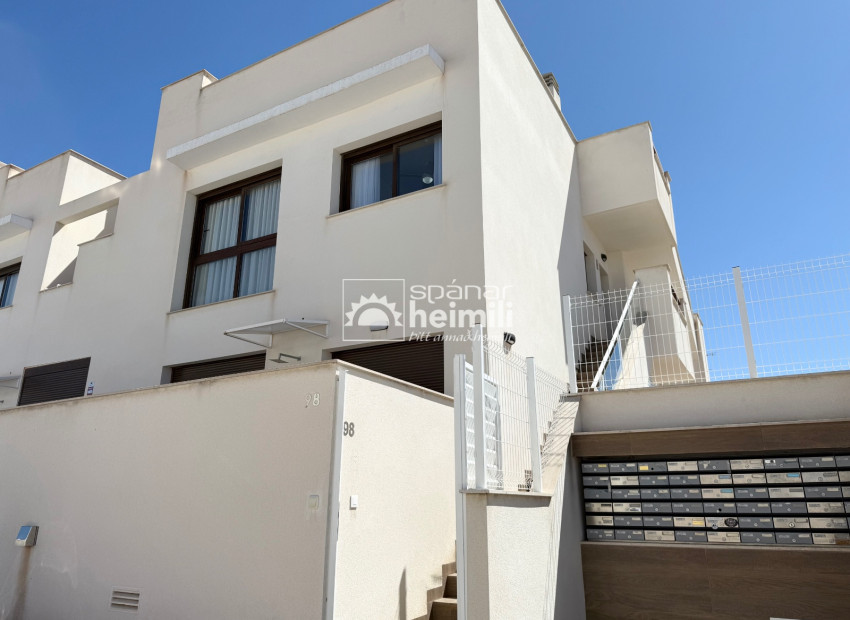 Endursala - Íbúð í fjölbýli -
Los Altos/Los Balcones