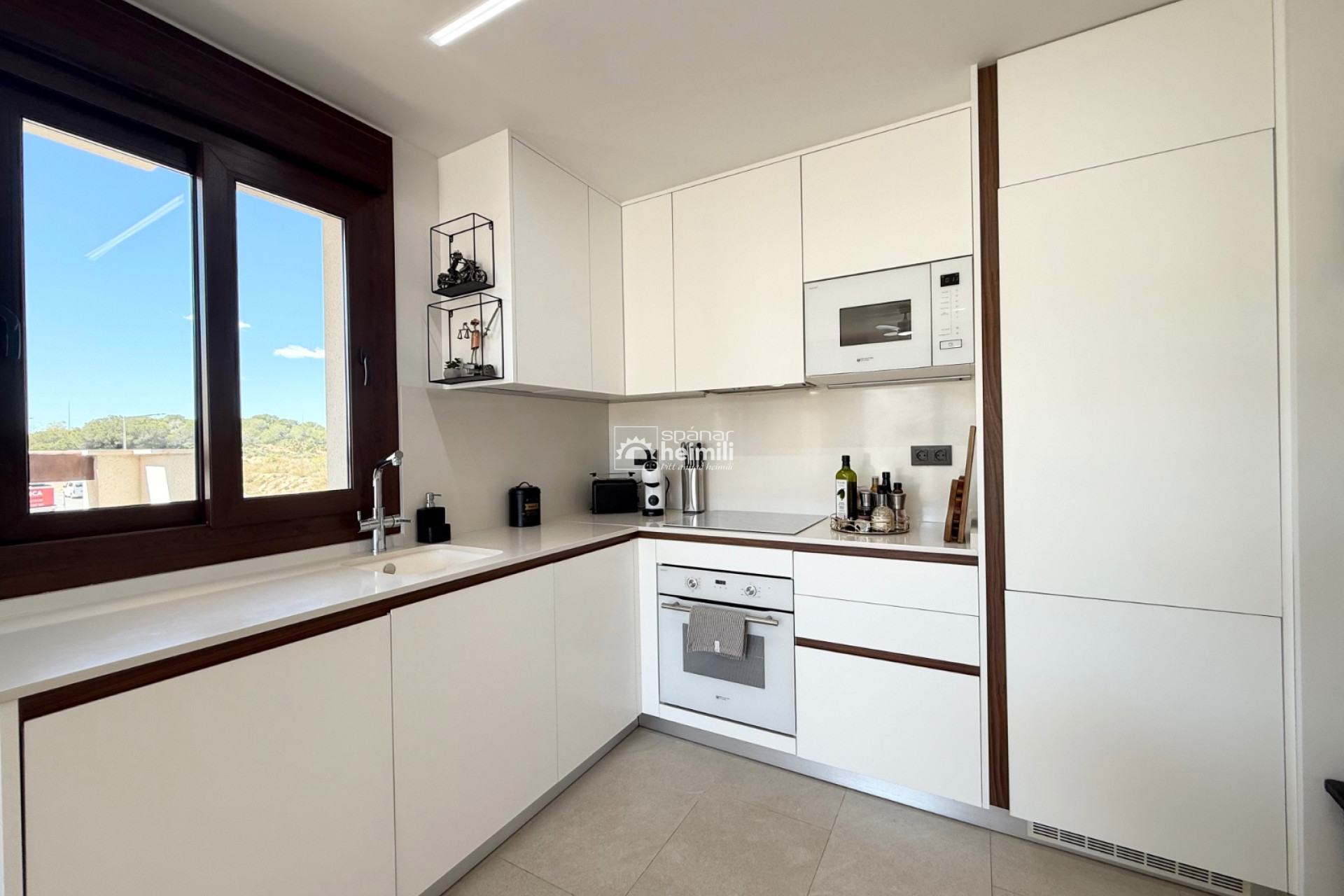 Endursala - Íbúð í fjölbýli -
Los Altos/Los Balcones