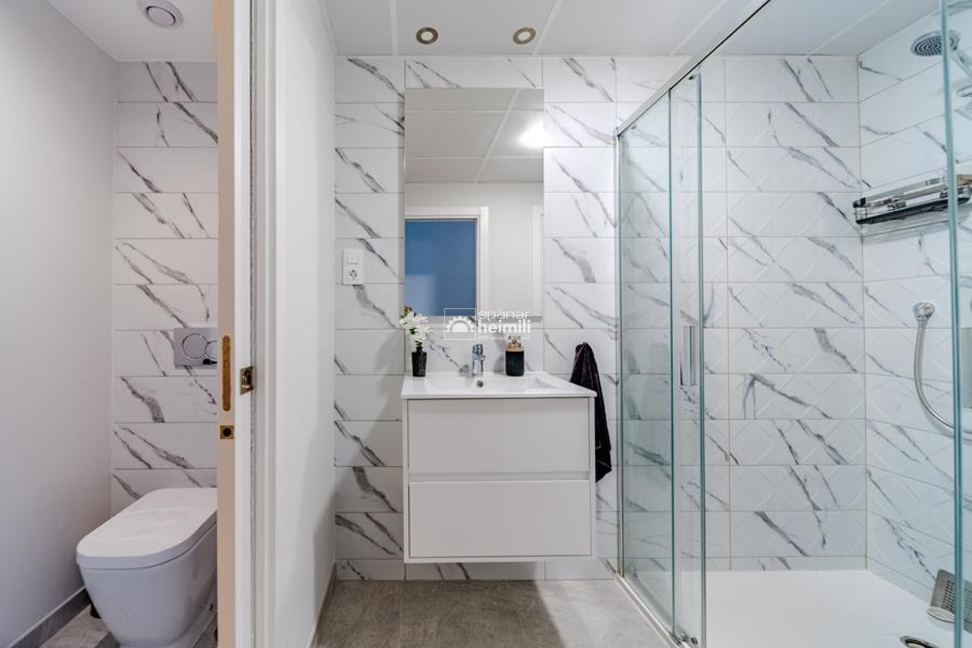 Endursala - Íbúð í fjölbýli -
Villamartin