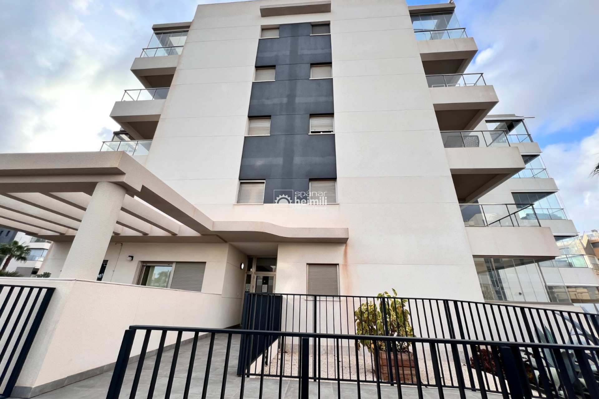 Endursala - Íbúð í fjölbýli -
Villamartin