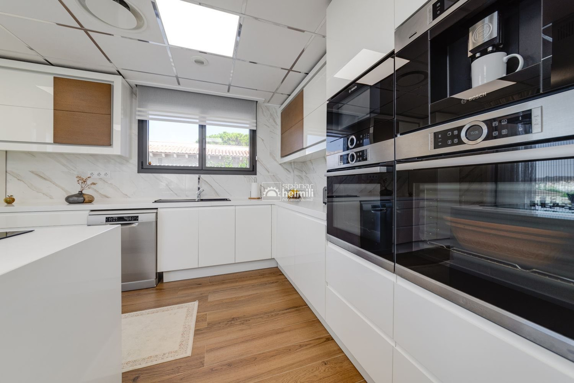 Endursala -  -
Los Altos/Los Balcones