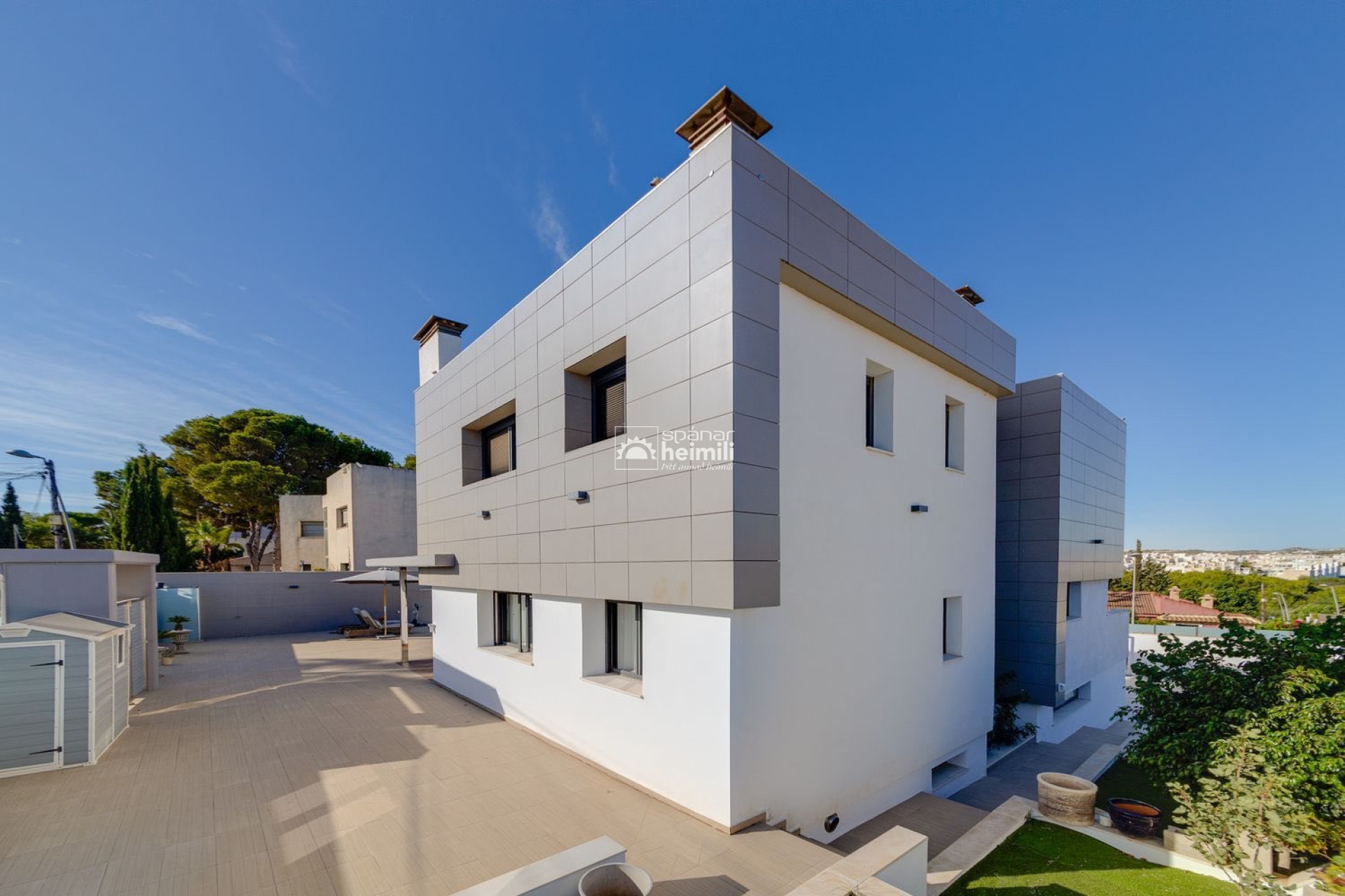 Endursala -  -
Los Altos/Los Balcones