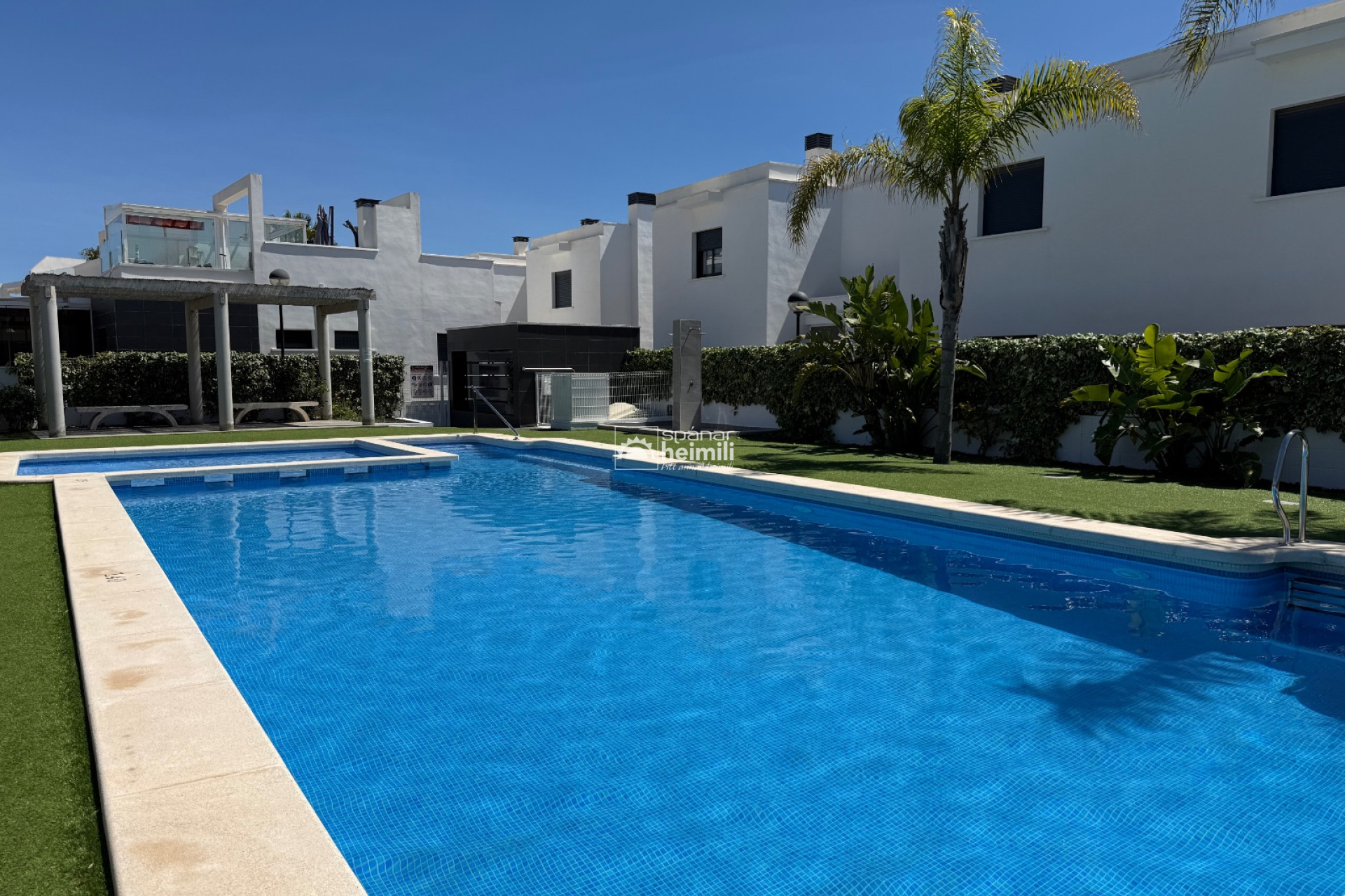 Endursala - Raðhús -
Cabo Roig