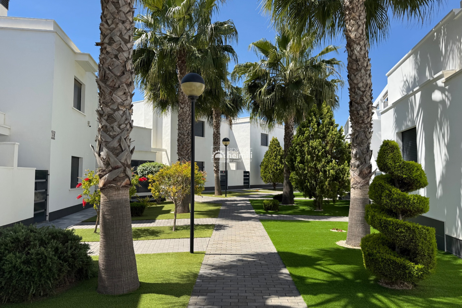 Endursala - Raðhús -
Cabo Roig