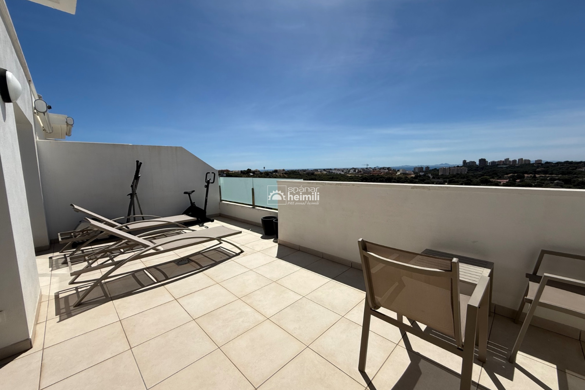 Endursala - Raðhús -
Cabo Roig