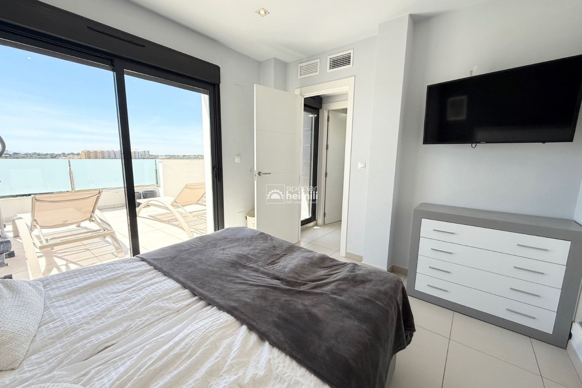 Endursala - Raðhús -
Cabo Roig