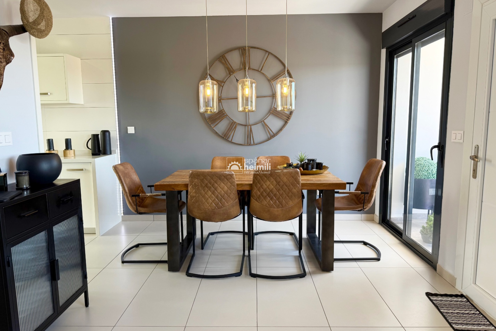 Endursala - Raðhús -
Cabo Roig