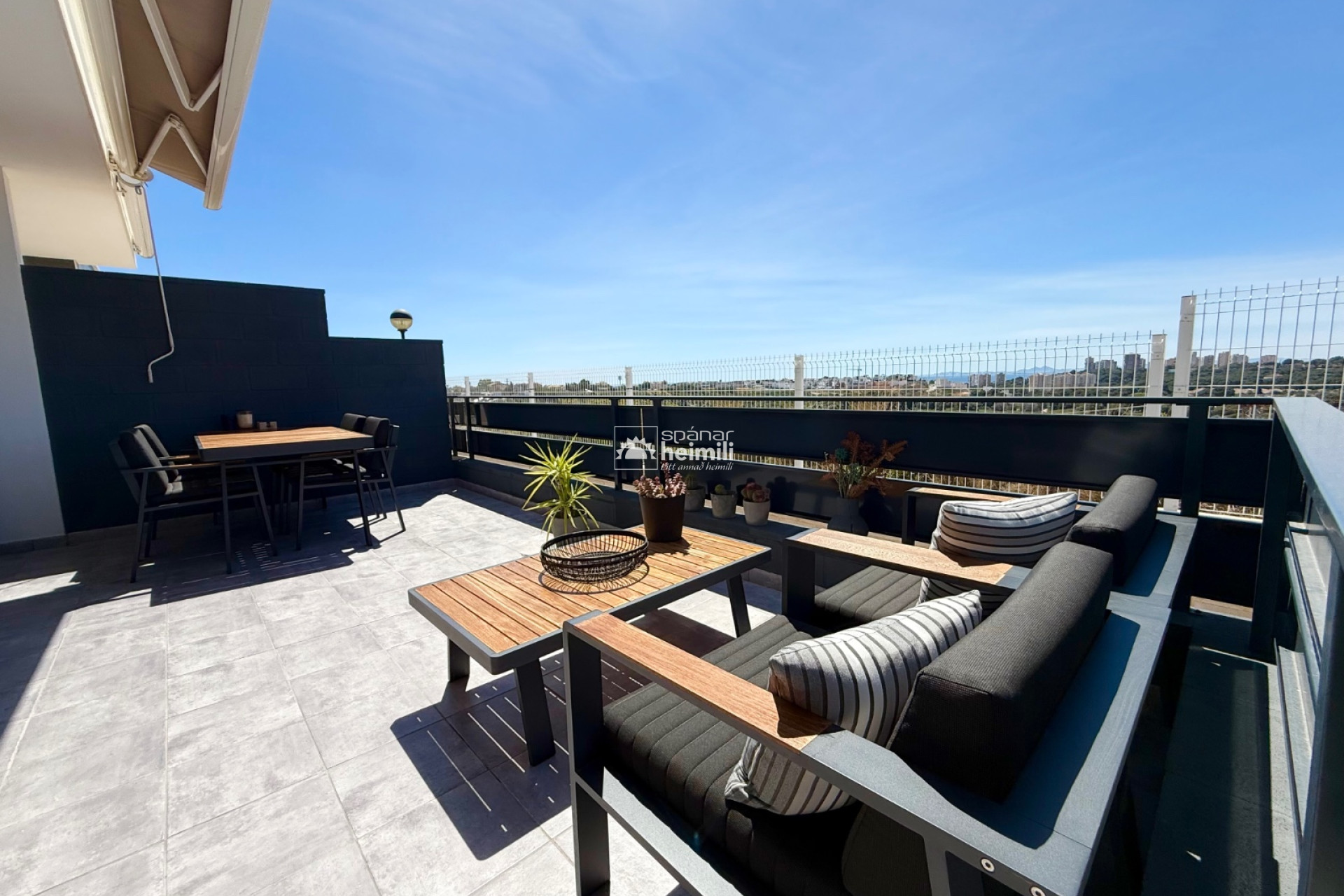 Endursala - Raðhús -
Cabo Roig