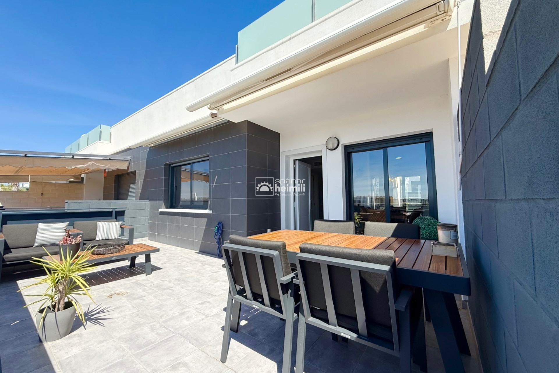 Endursala - Raðhús -
Cabo Roig