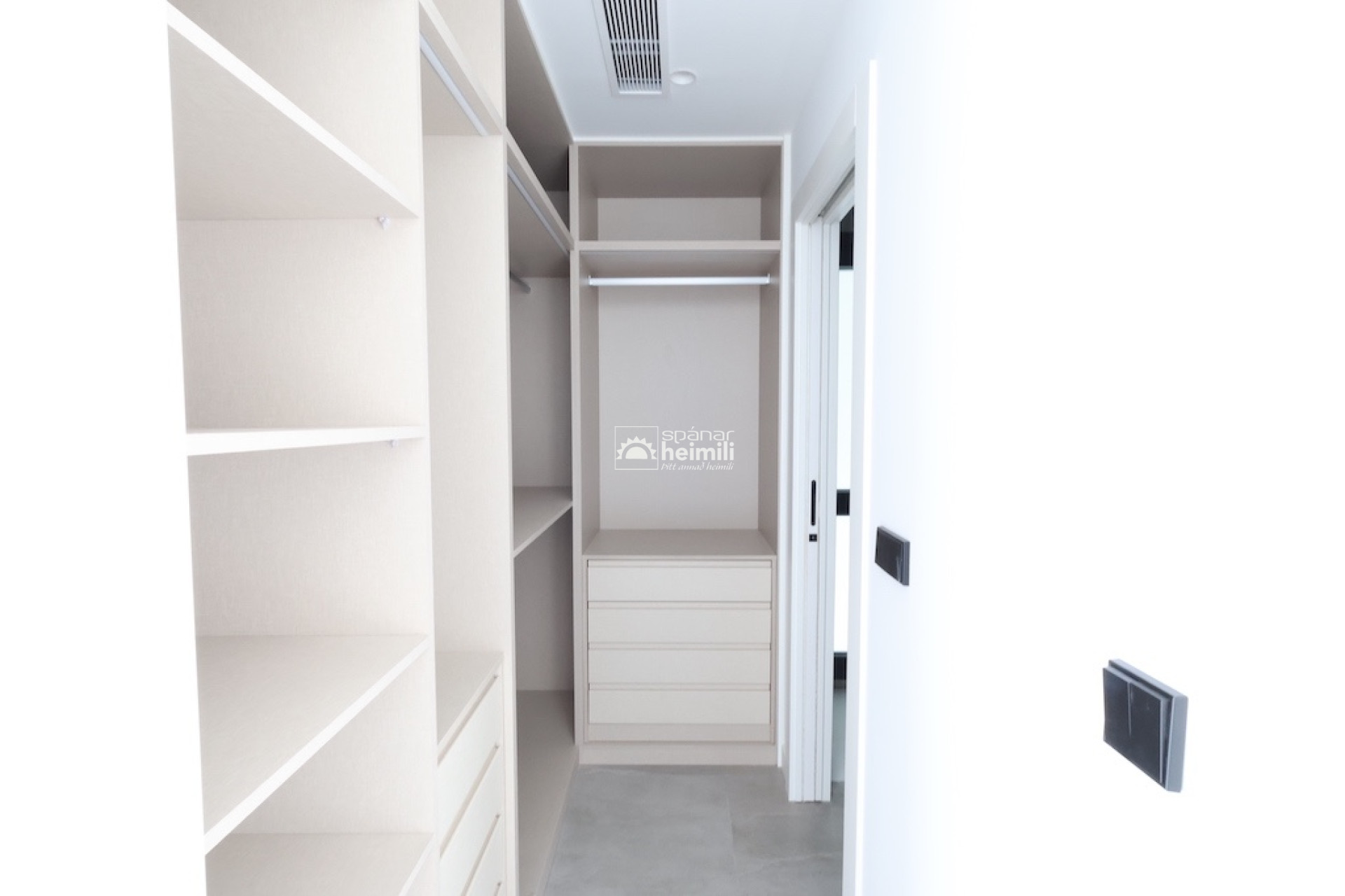 Endursala -  -
Santa Rosalia