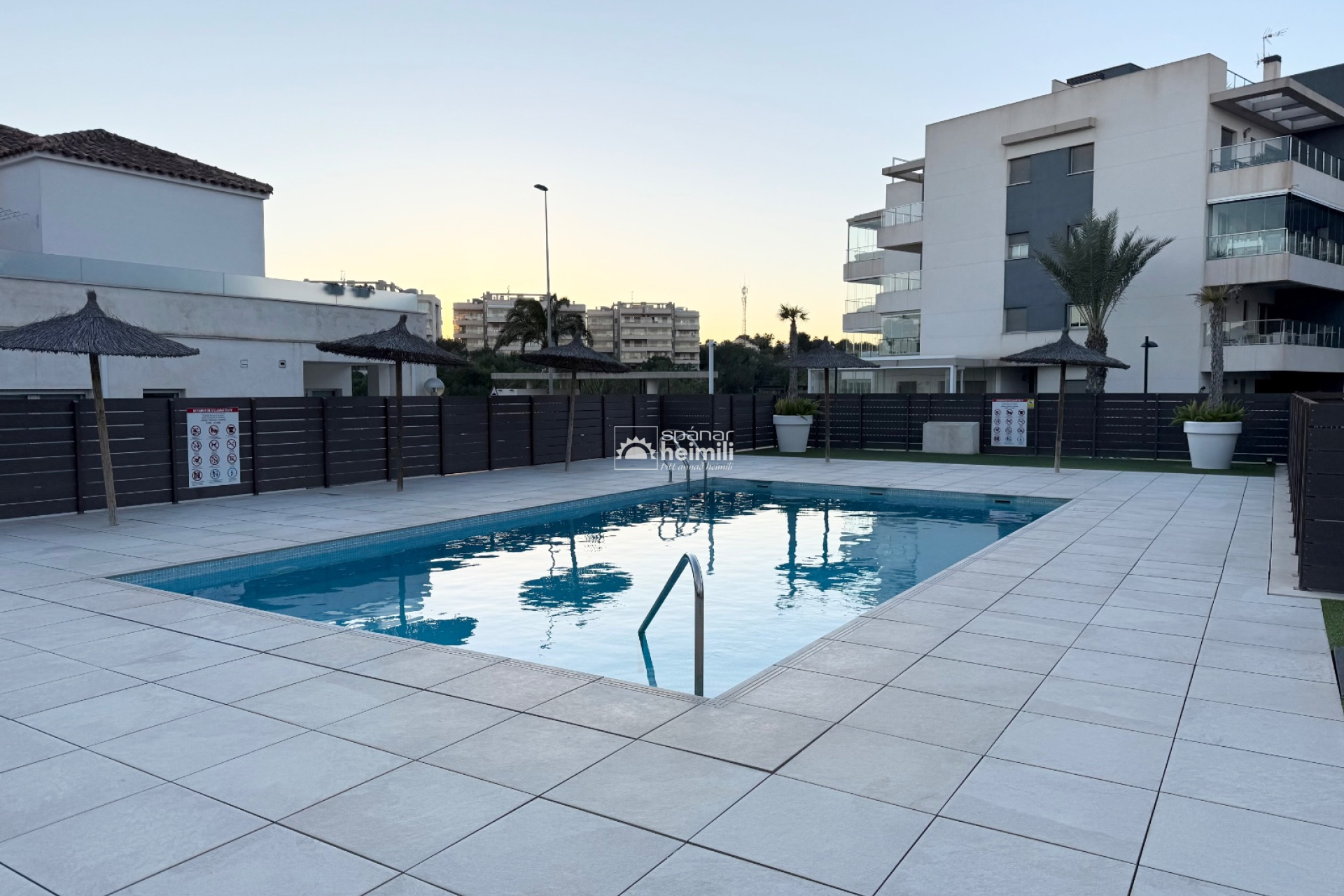 Endursala -  -
Villamartin