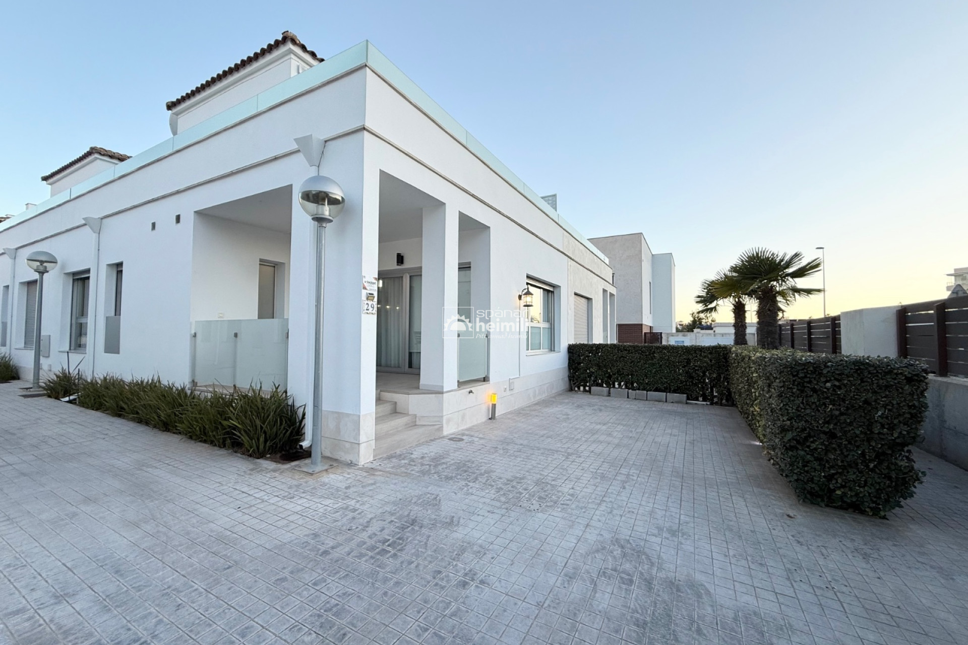 Endursala -  -
Villamartin