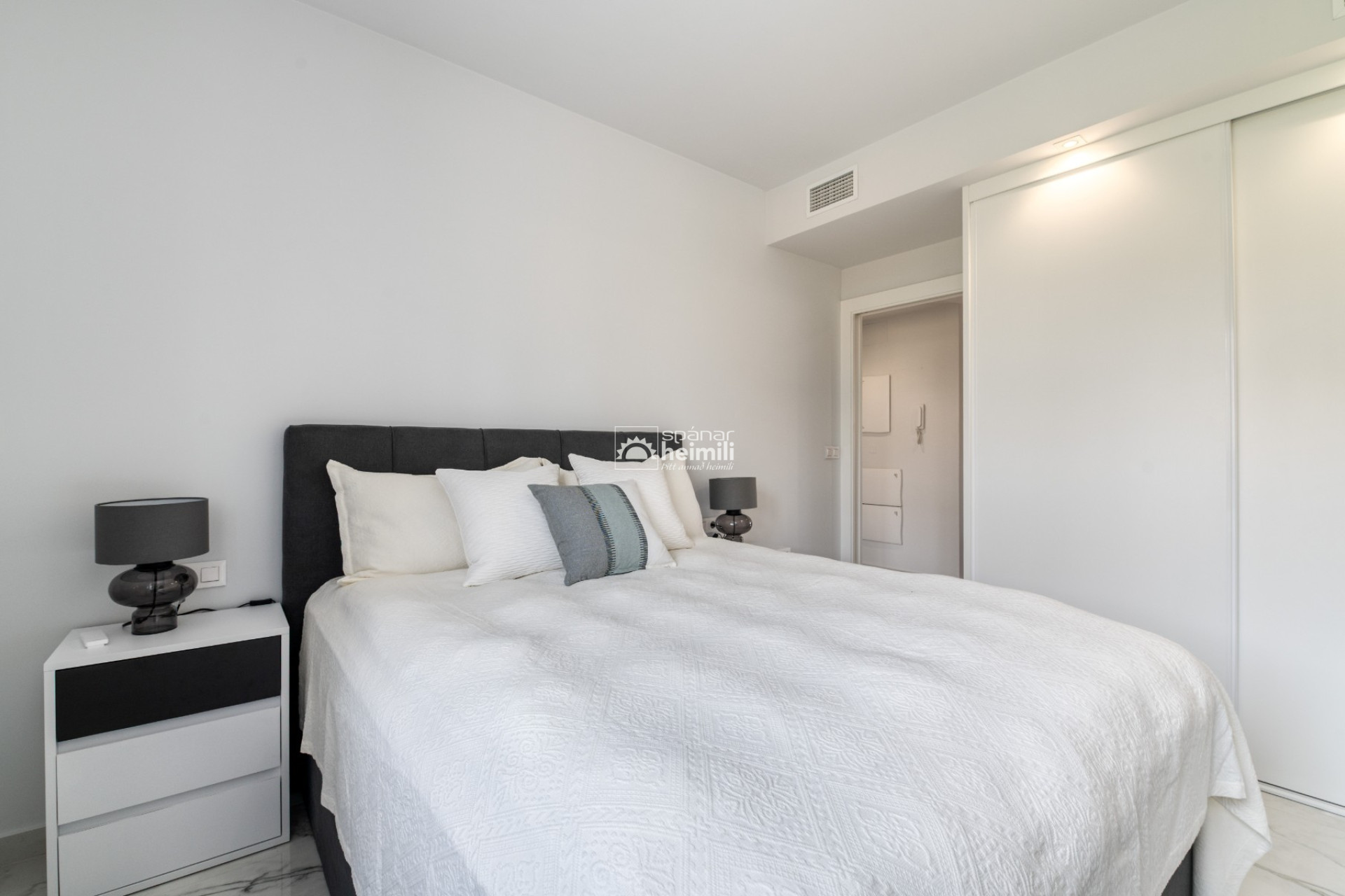 Herverkoop - Appartement -
Playa flamenca