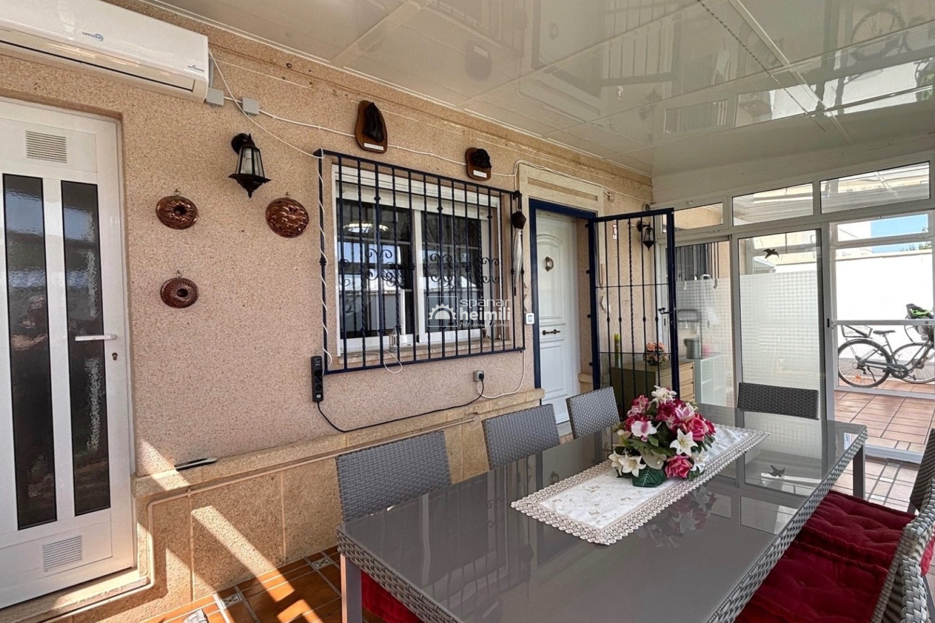 Herverkoop - Bungalow -
Playa flamenca