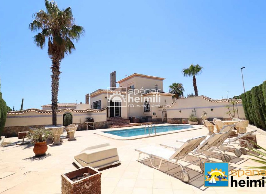 Herverkoop -  -
Campoamor/Las Ramblas