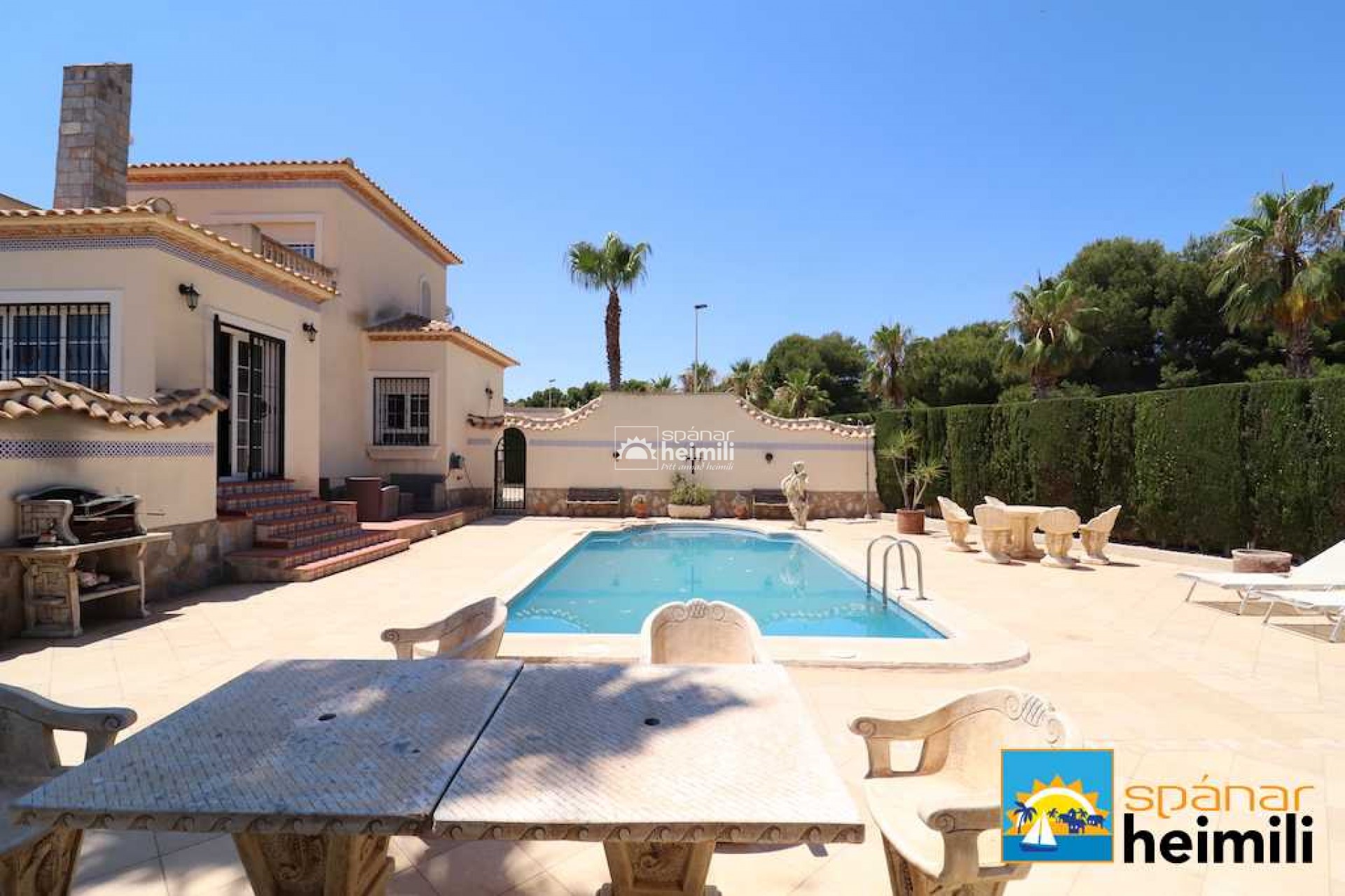 Herverkoop -  -
Campoamor/Las Ramblas