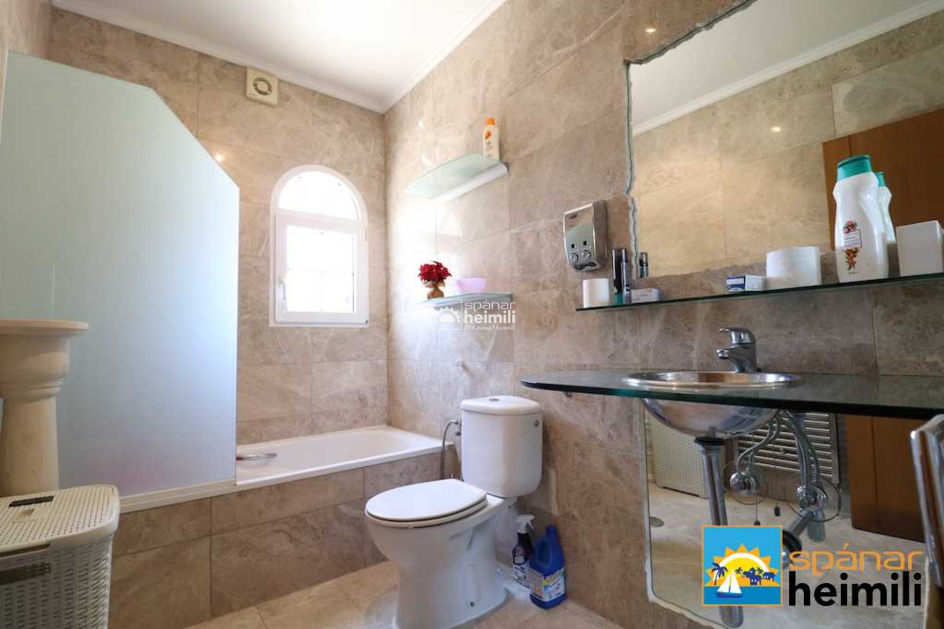 Herverkoop -  -
Campoamor/Las Ramblas