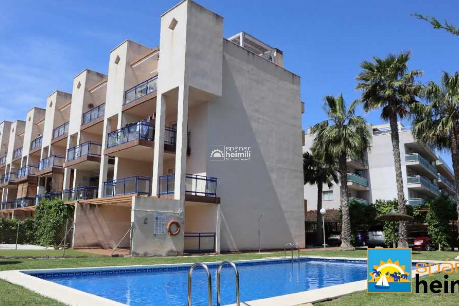 Herverkoop - Geschakelde woning -
Cabo Roig