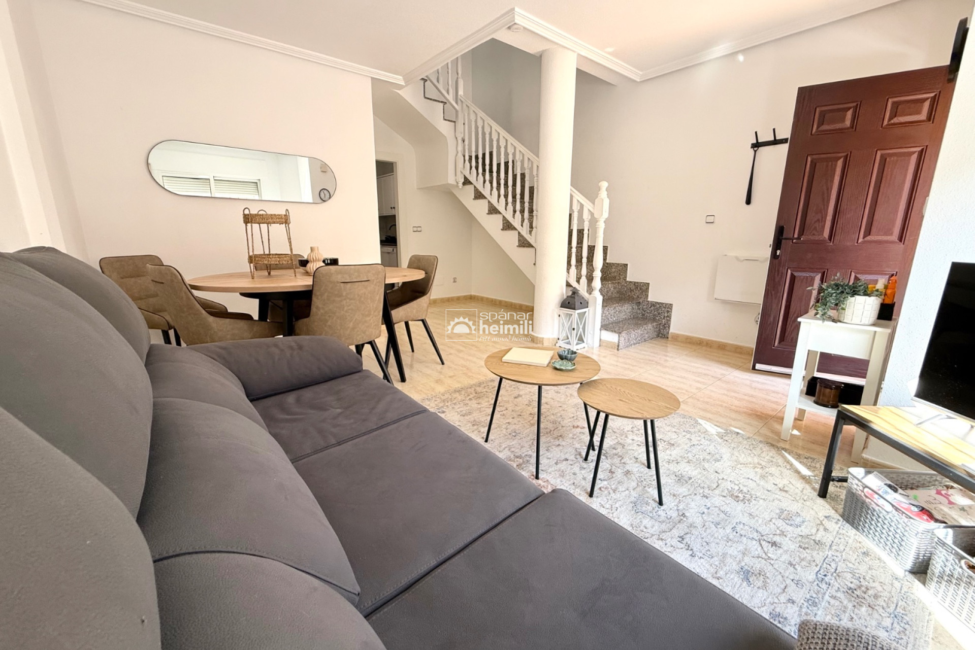 Herverkoop - Geschakelde woning -
Cabo Roig