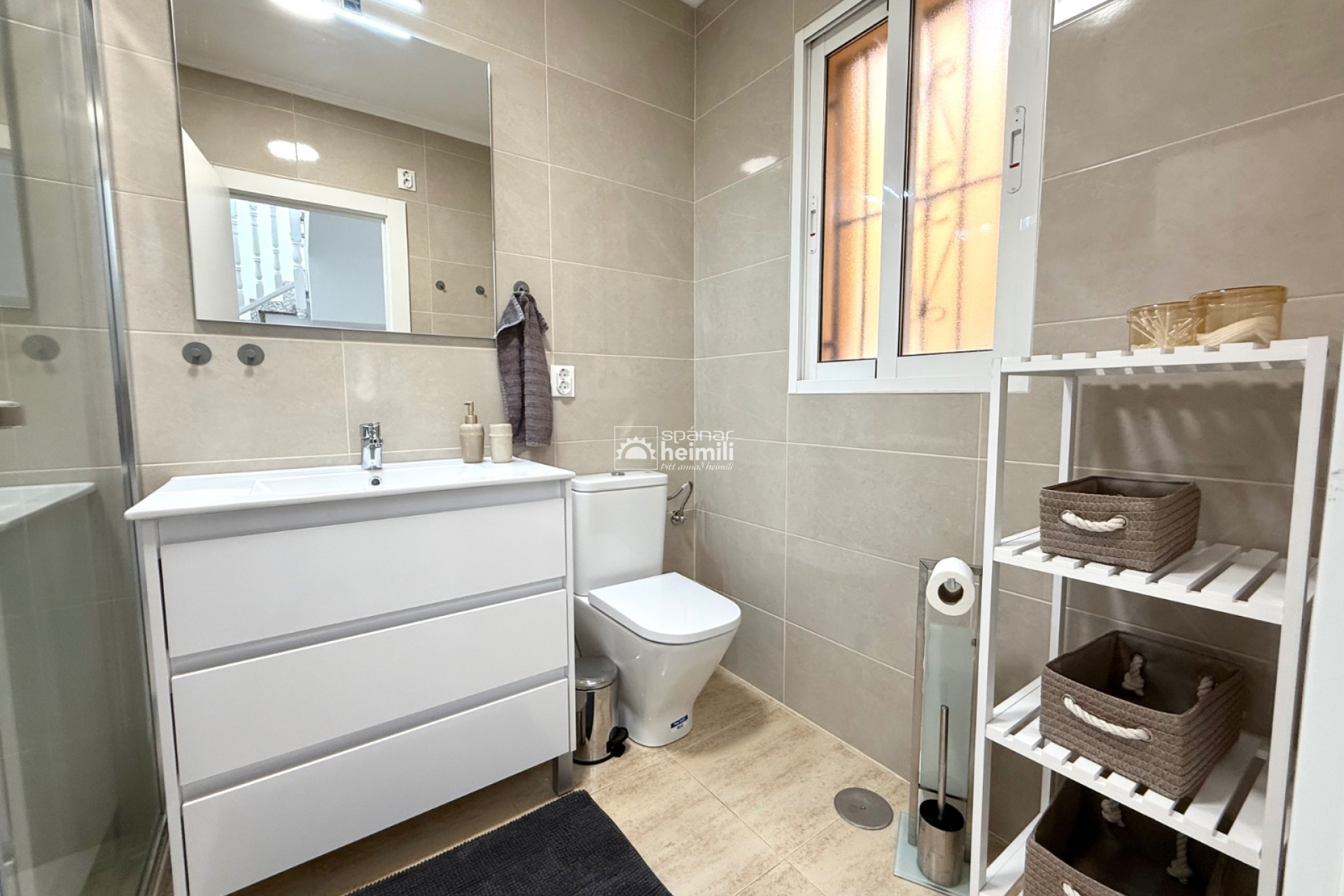 Herverkoop - Geschakelde woning -
Cabo Roig