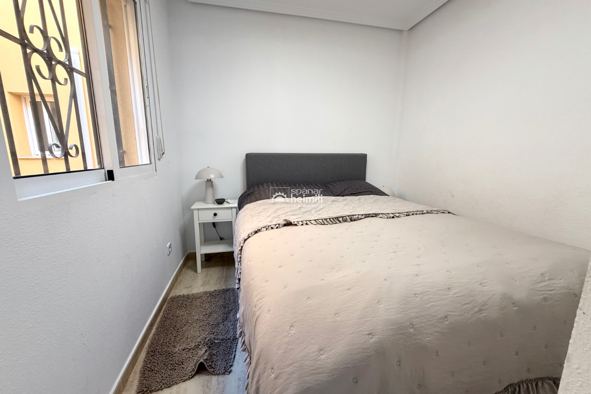 Herverkoop - Geschakelde woning -
Cabo Roig