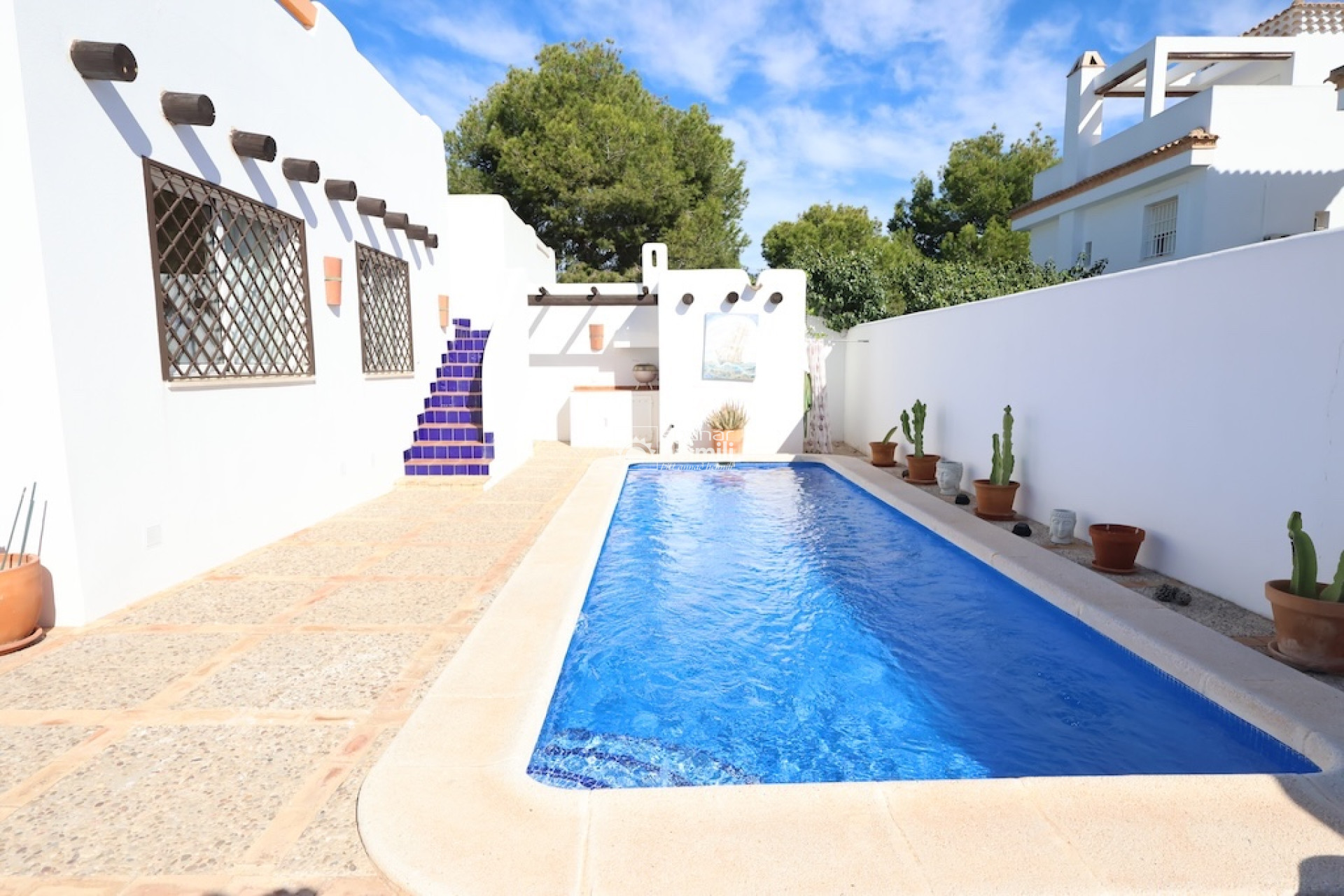 Herverkoop - Geschakelde woning -
Cabo Roig