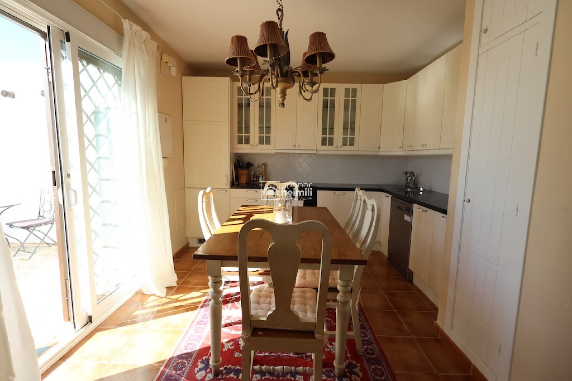 Herverkoop - Geschakelde woning -
Cabo Roig