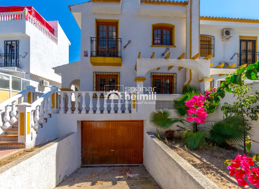 Herverkoop - Geschakelde woning -
Los Altos/Los Balcones