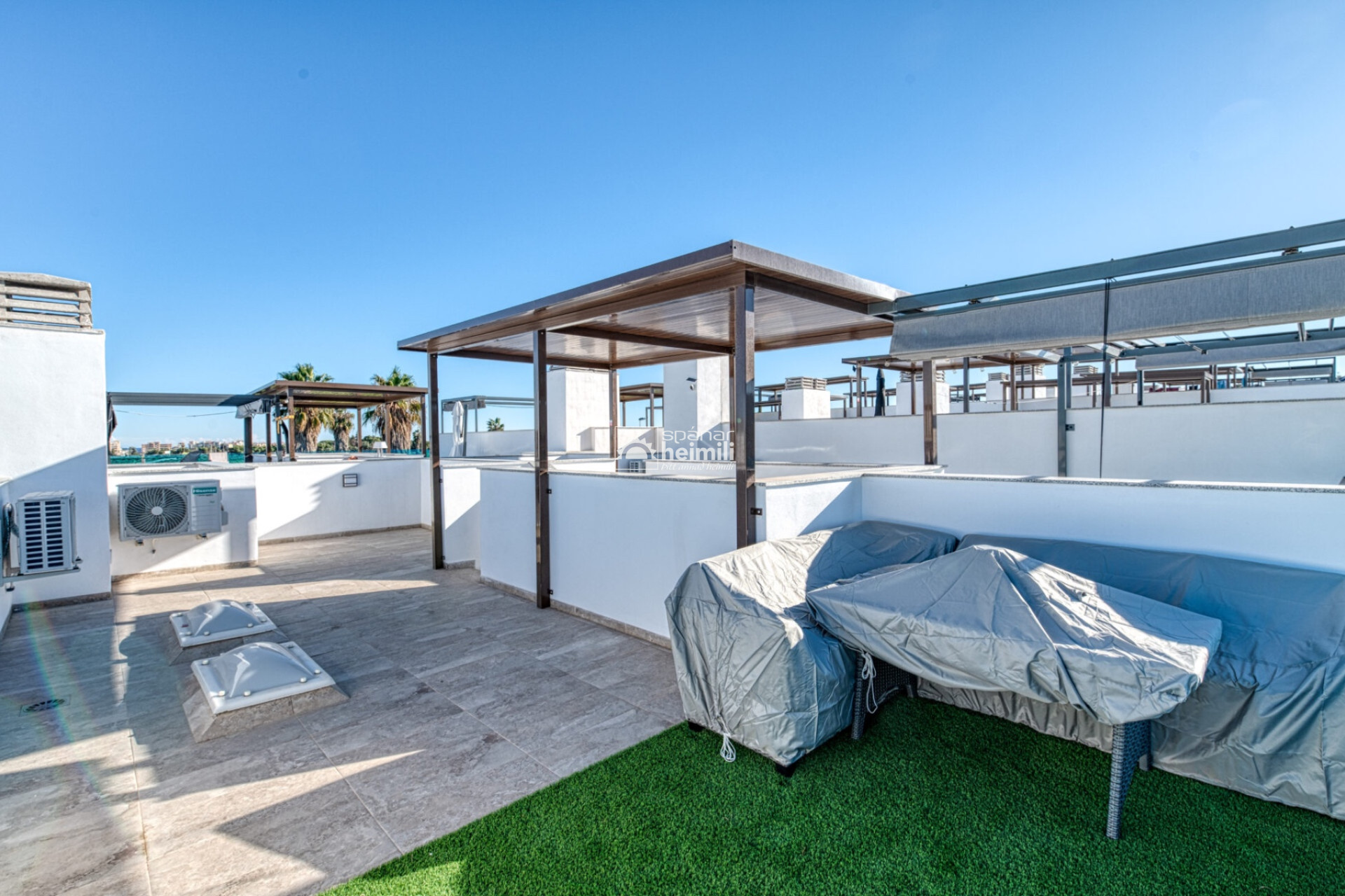 Herverkoop - Geschakelde woning -
Los Altos/Los Balcones