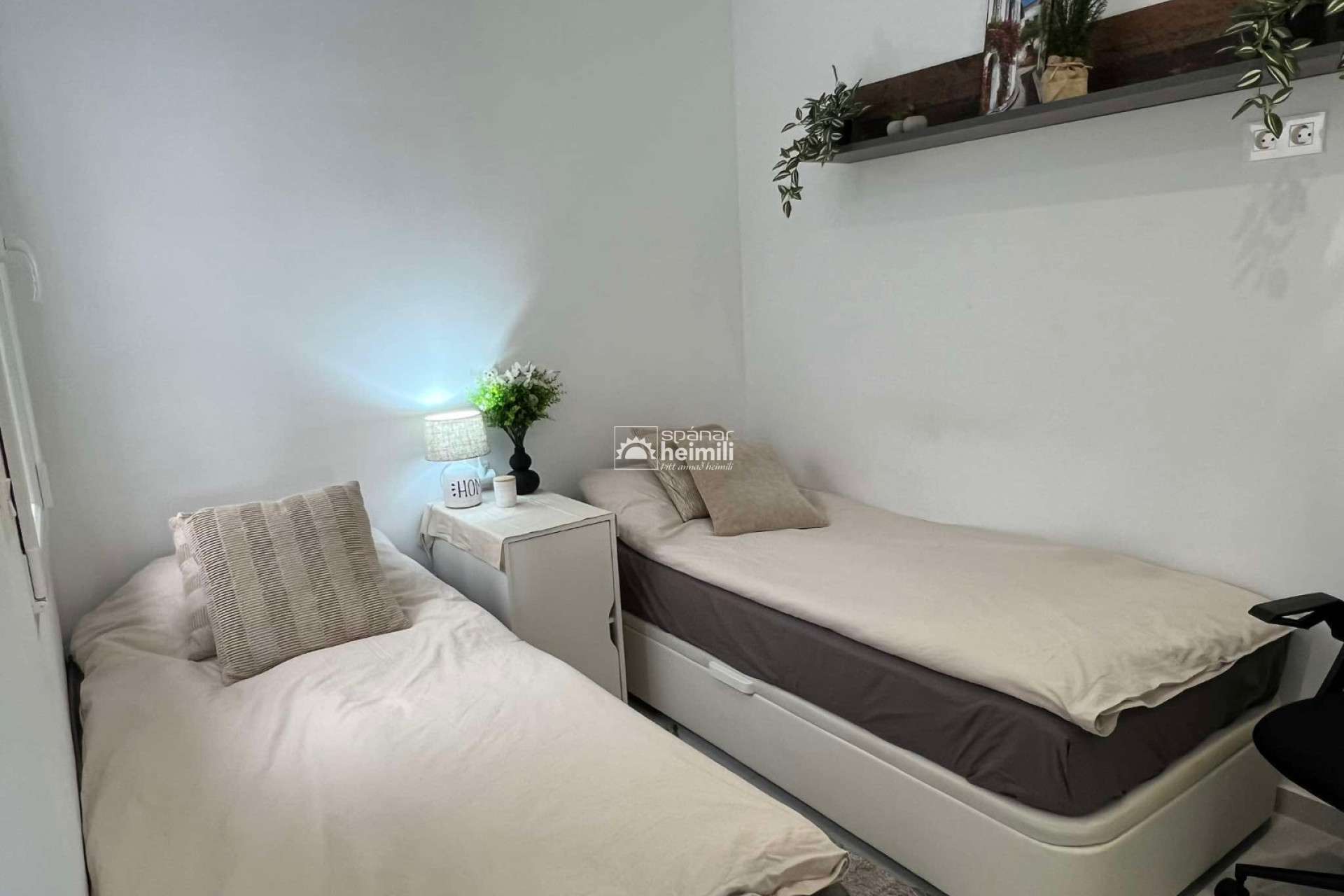 Herverkoop - Geschakelde woning -
Los Altos/Los Balcones