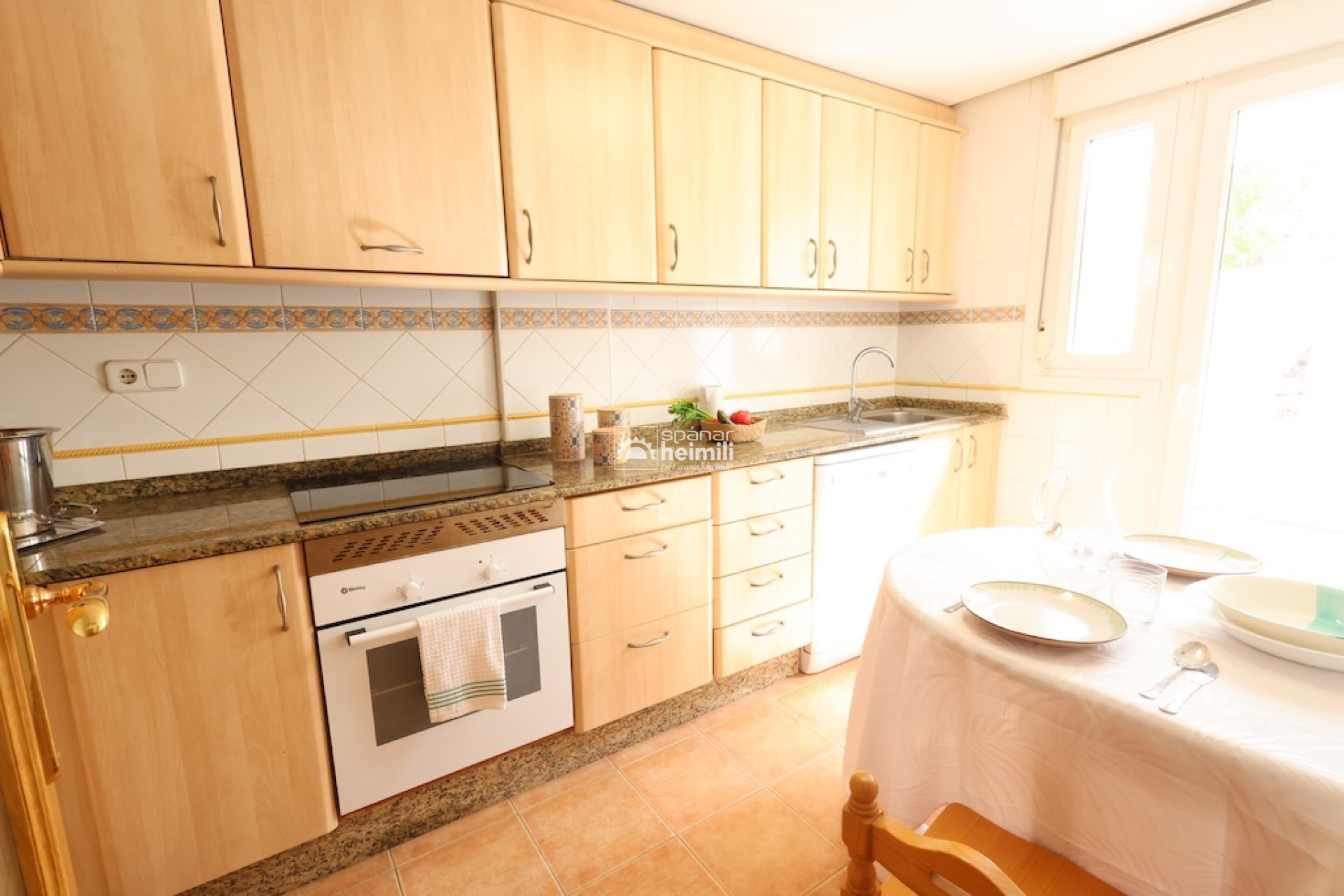 Herverkoop - Geschakelde woning -
Orihuela - Orihuelaborg og nærsvæði