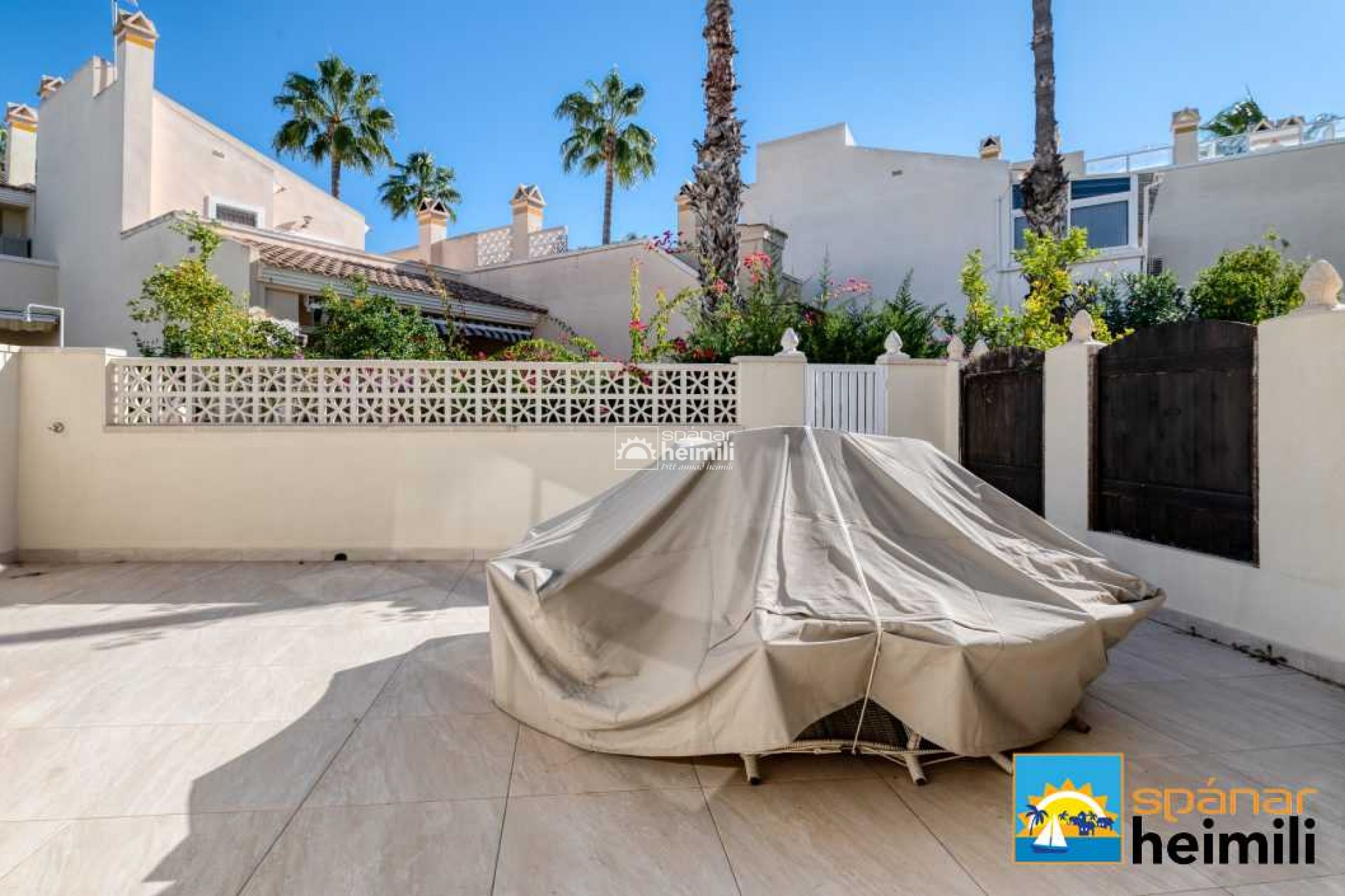 Herverkoop - Geschakelde woning -
Playa flamenca